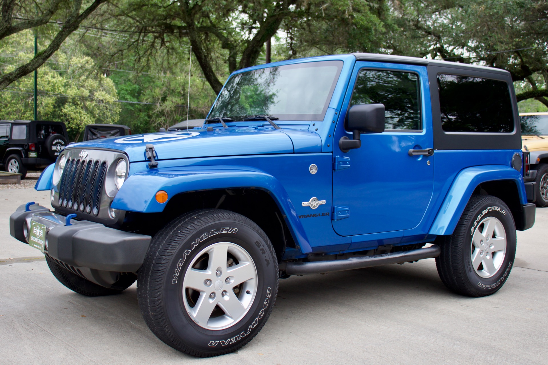 Used-2014-Jeep-Wrangler-Freedom-Edition