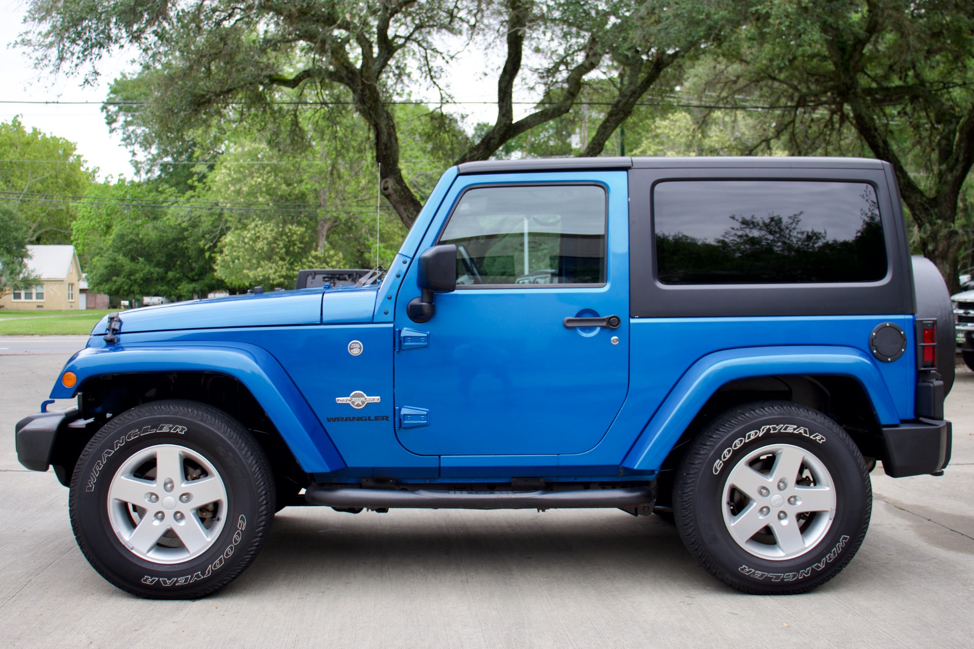 Used-2014-Jeep-Wrangler-Freedom-Edition