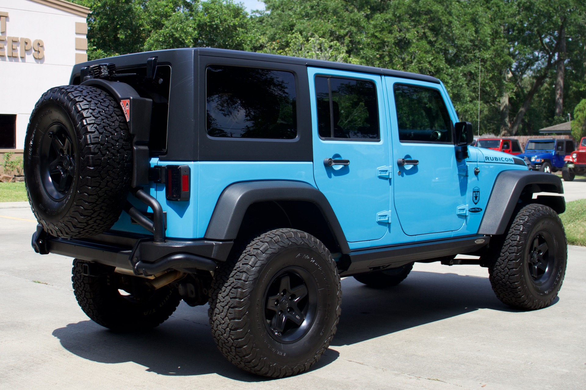 Used-2017-Jeep-Wrangler-Unlimited-Rubicon