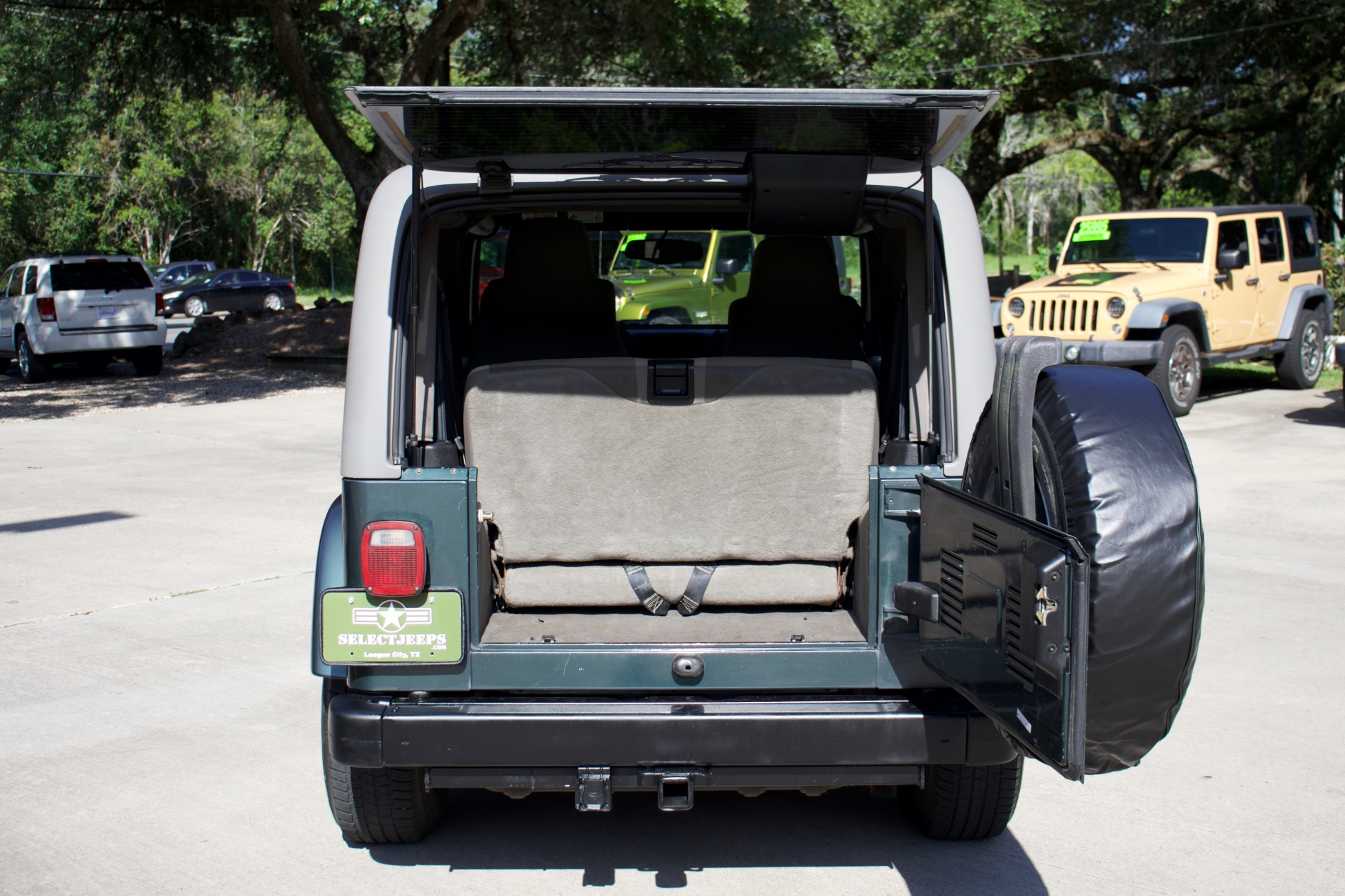 Used-2004-Jeep-Wrangler-Sahara