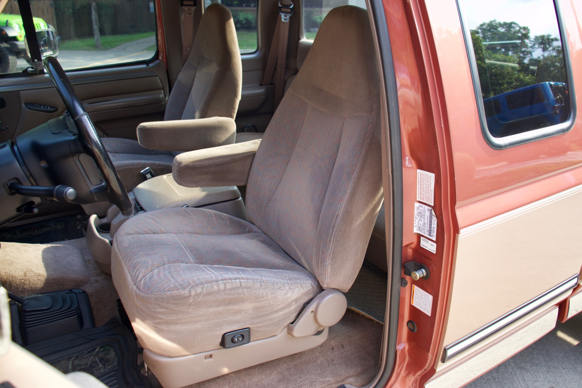 Used-1994-Ford-F-150-4x4-XLT