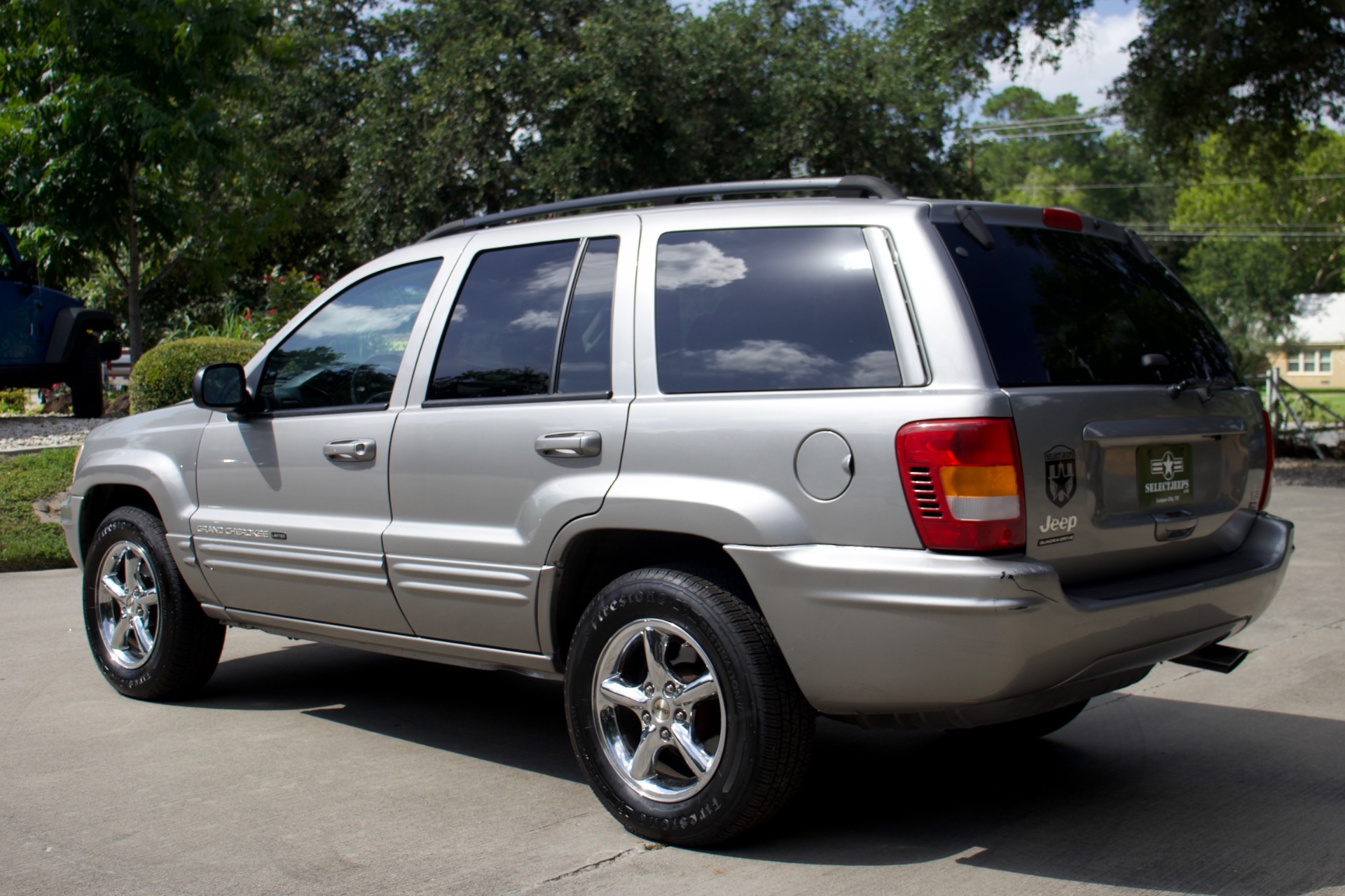 Used-2002-Jeep-Grand-Cherokee-Limited