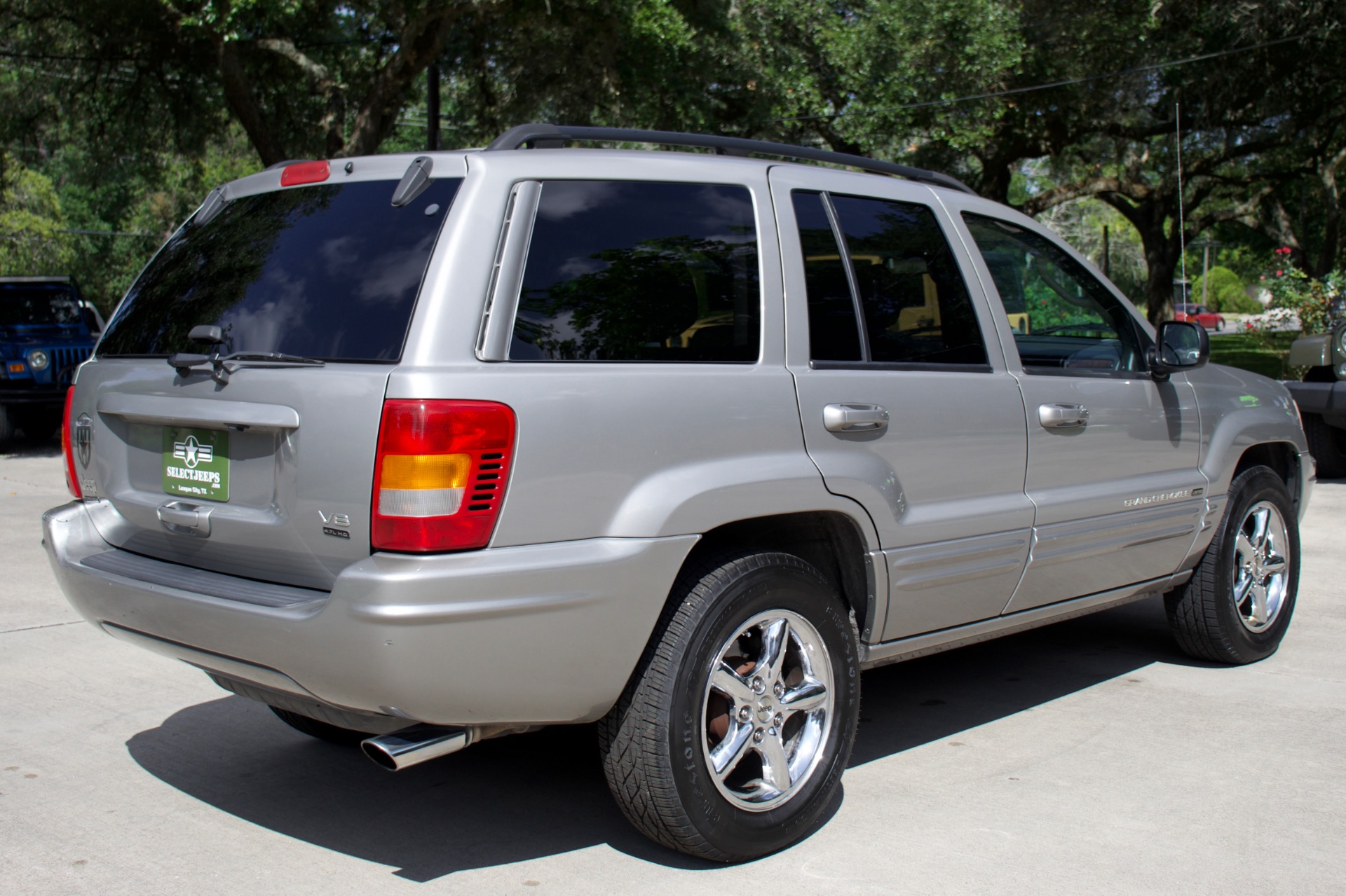 Used-2002-Jeep-Grand-Cherokee-Limited