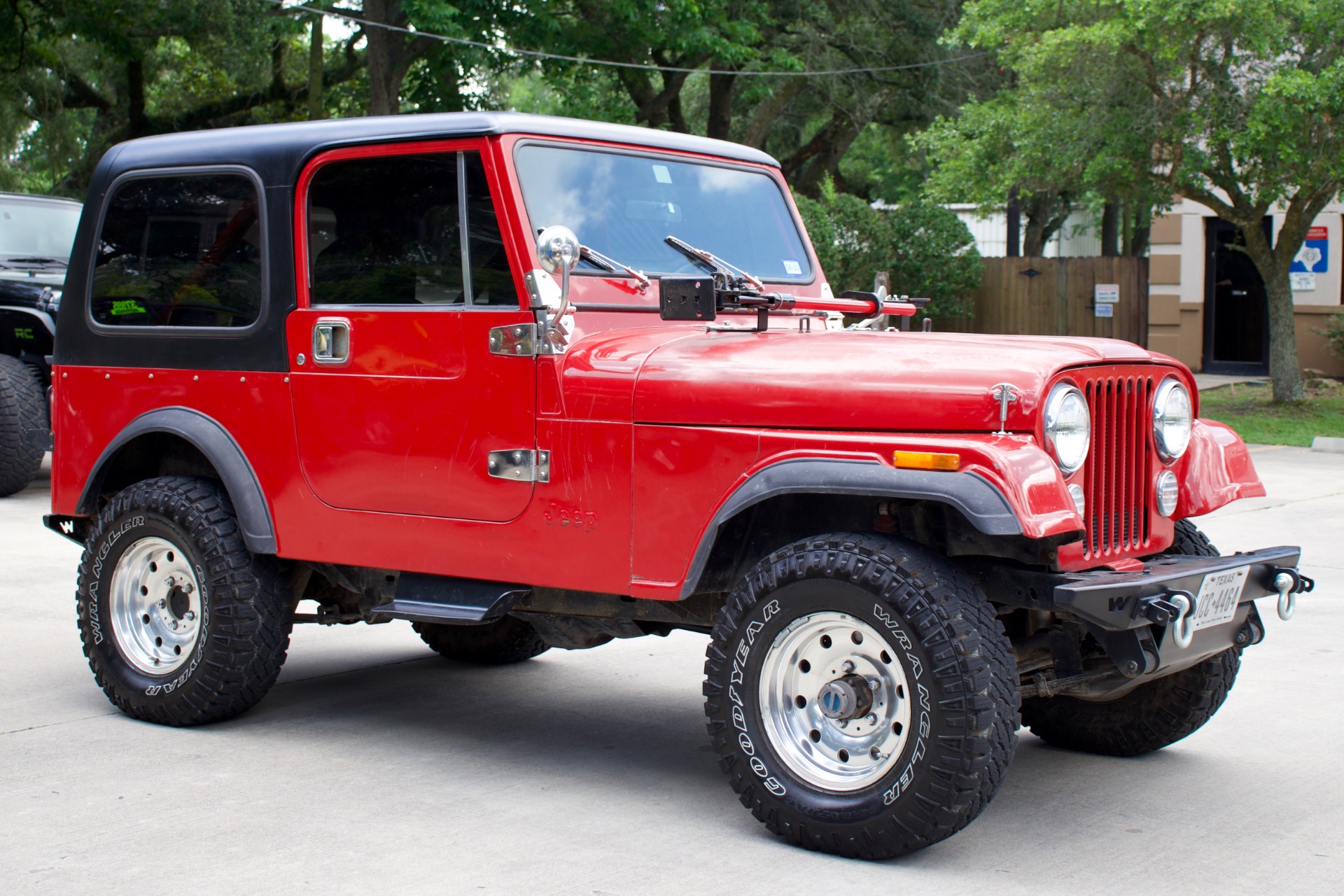 Used-1982-Jeep-CJ-7