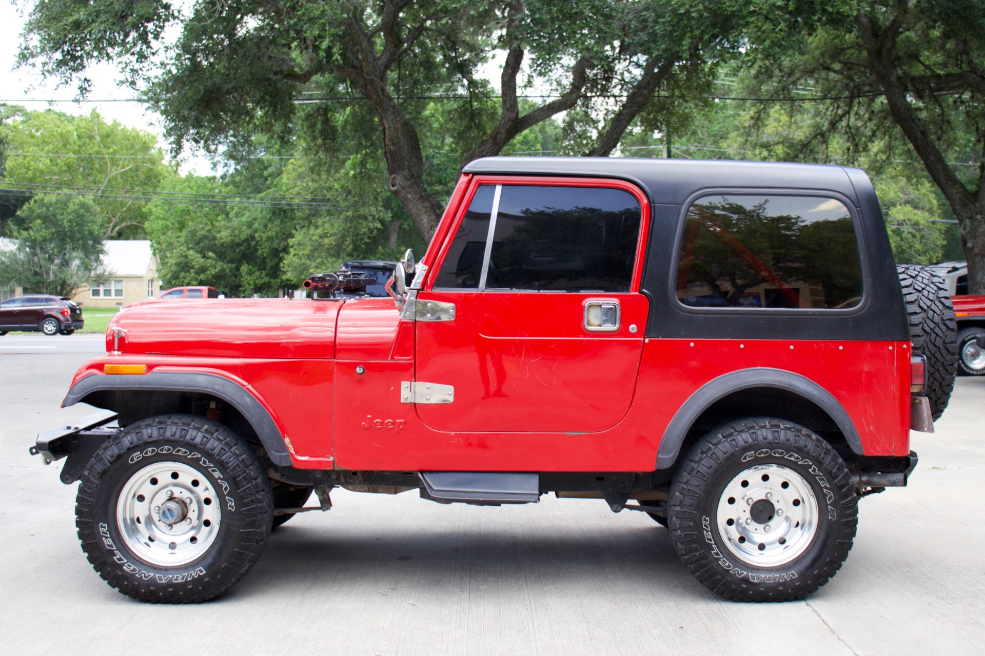 Used-1982-Jeep-CJ-7