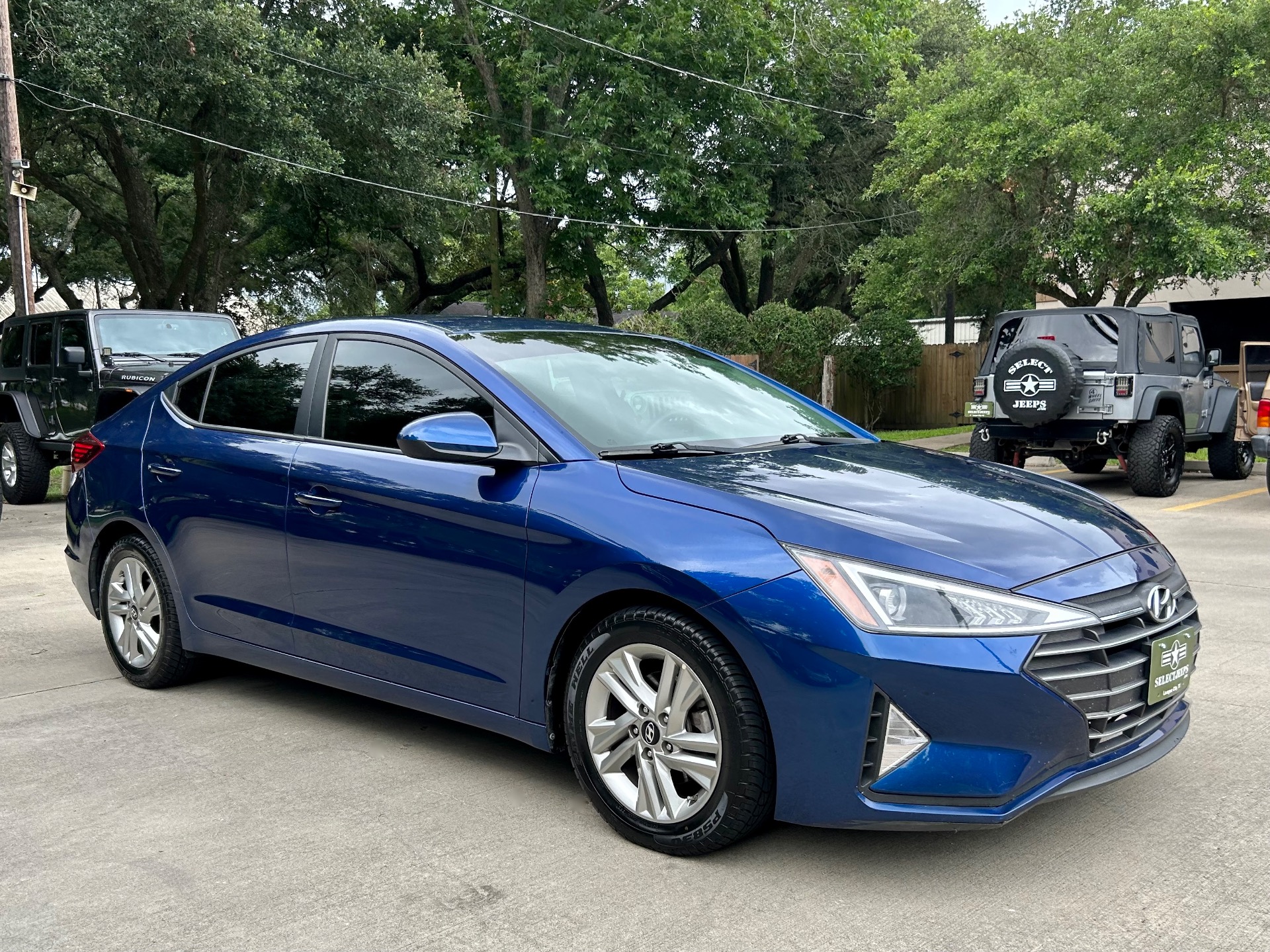 Used-2019-Hyundai-ELANTRA-SEL