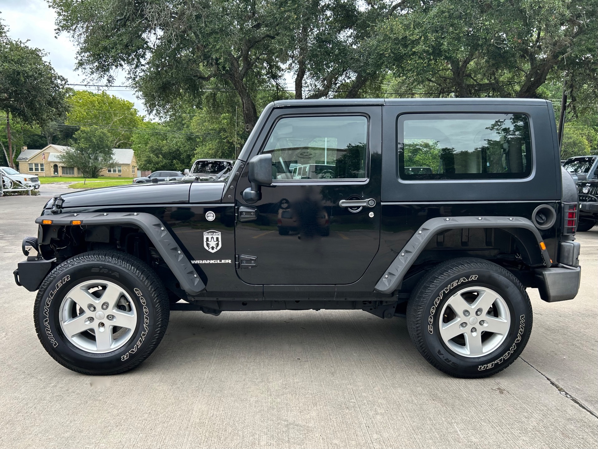 Used-2009-Jeep-Wrangler-X