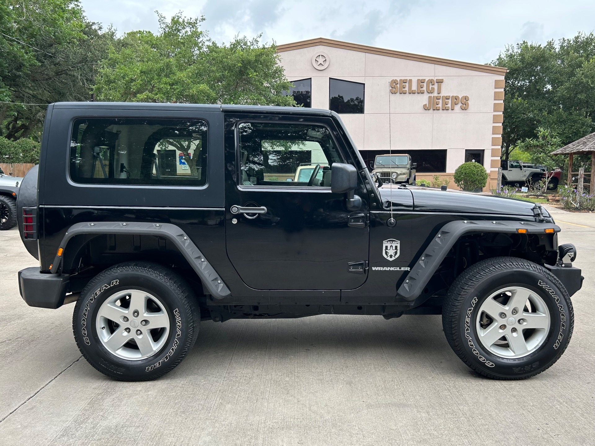 Used-2009-Jeep-Wrangler-X