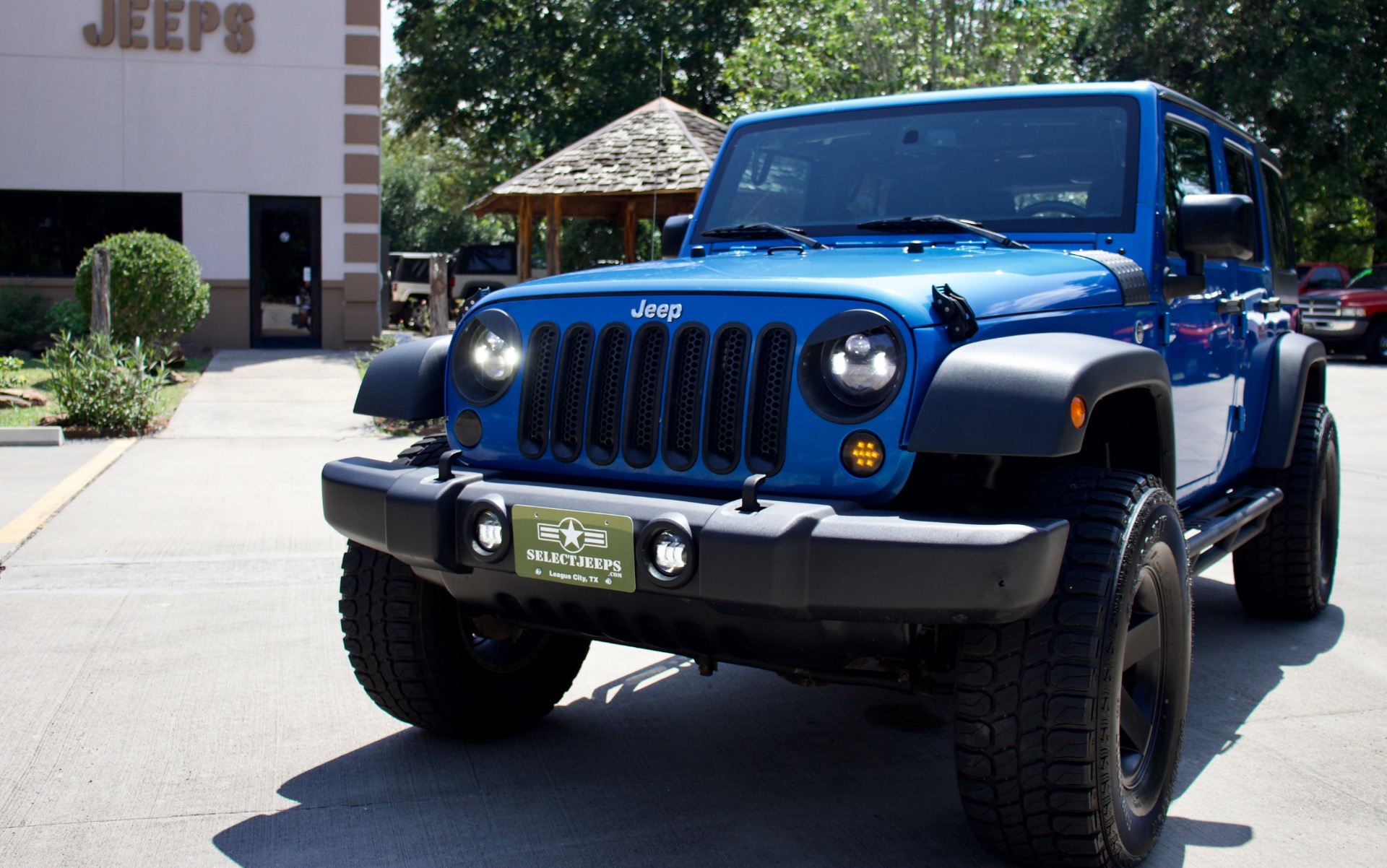 Used-2016-Jeep-Wrangler-Unlimited-Sport-S