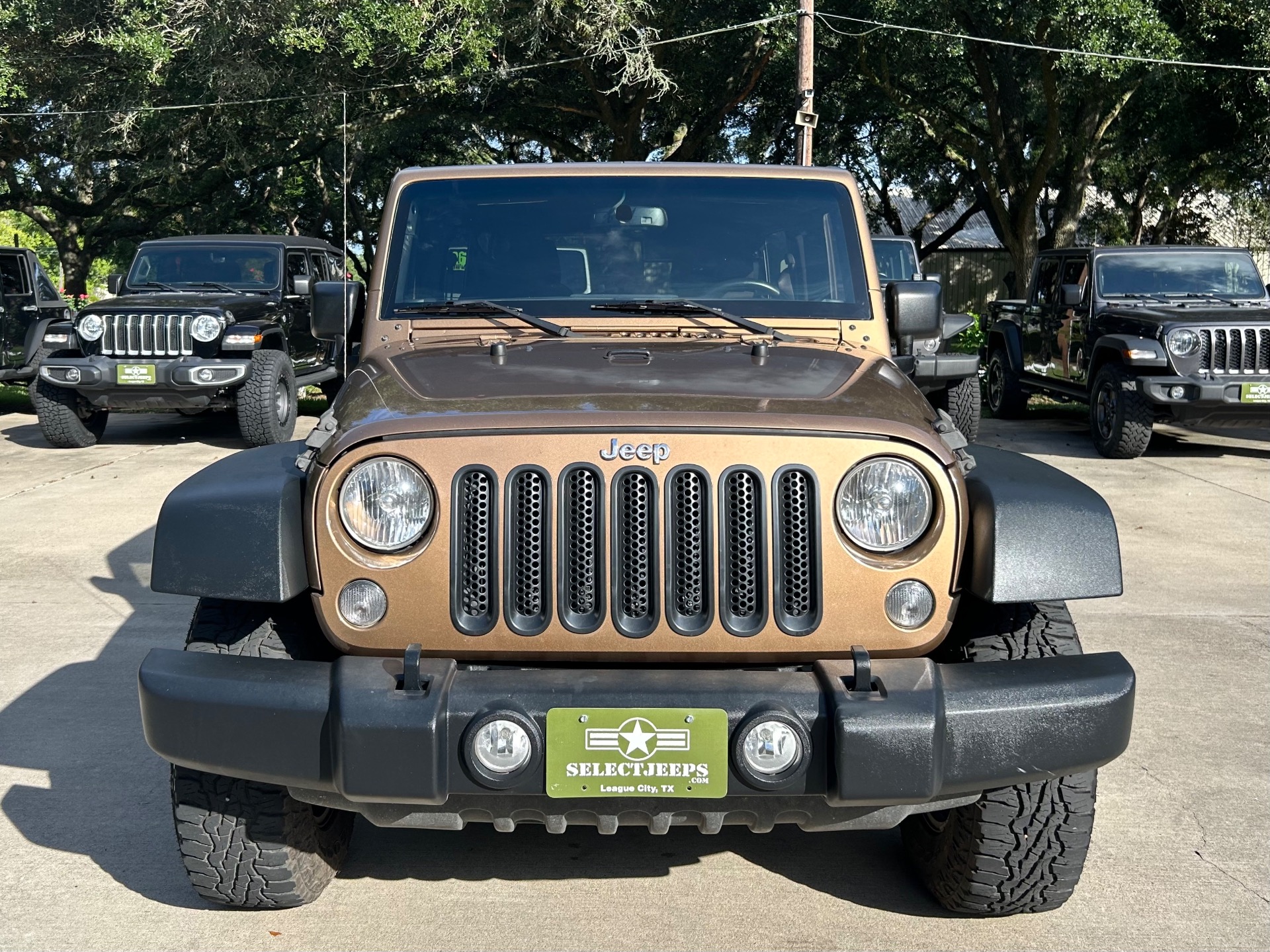 Used-2015-Jeep-Wrangler-Unlimited-Sport