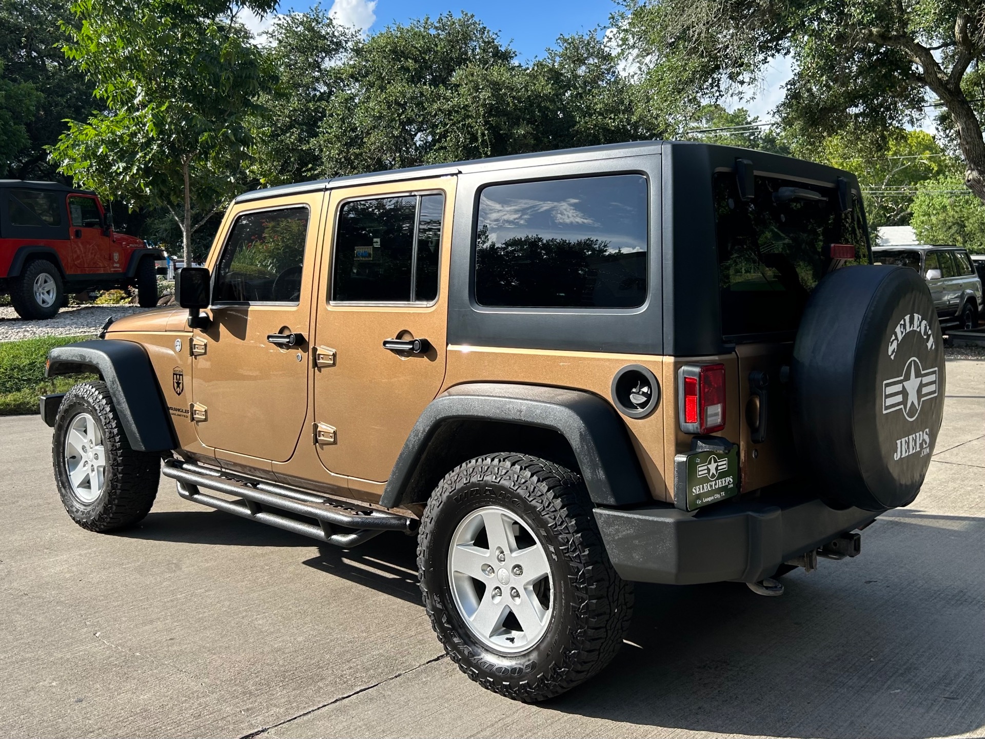 Used-2015-Jeep-Wrangler-Unlimited-Sport