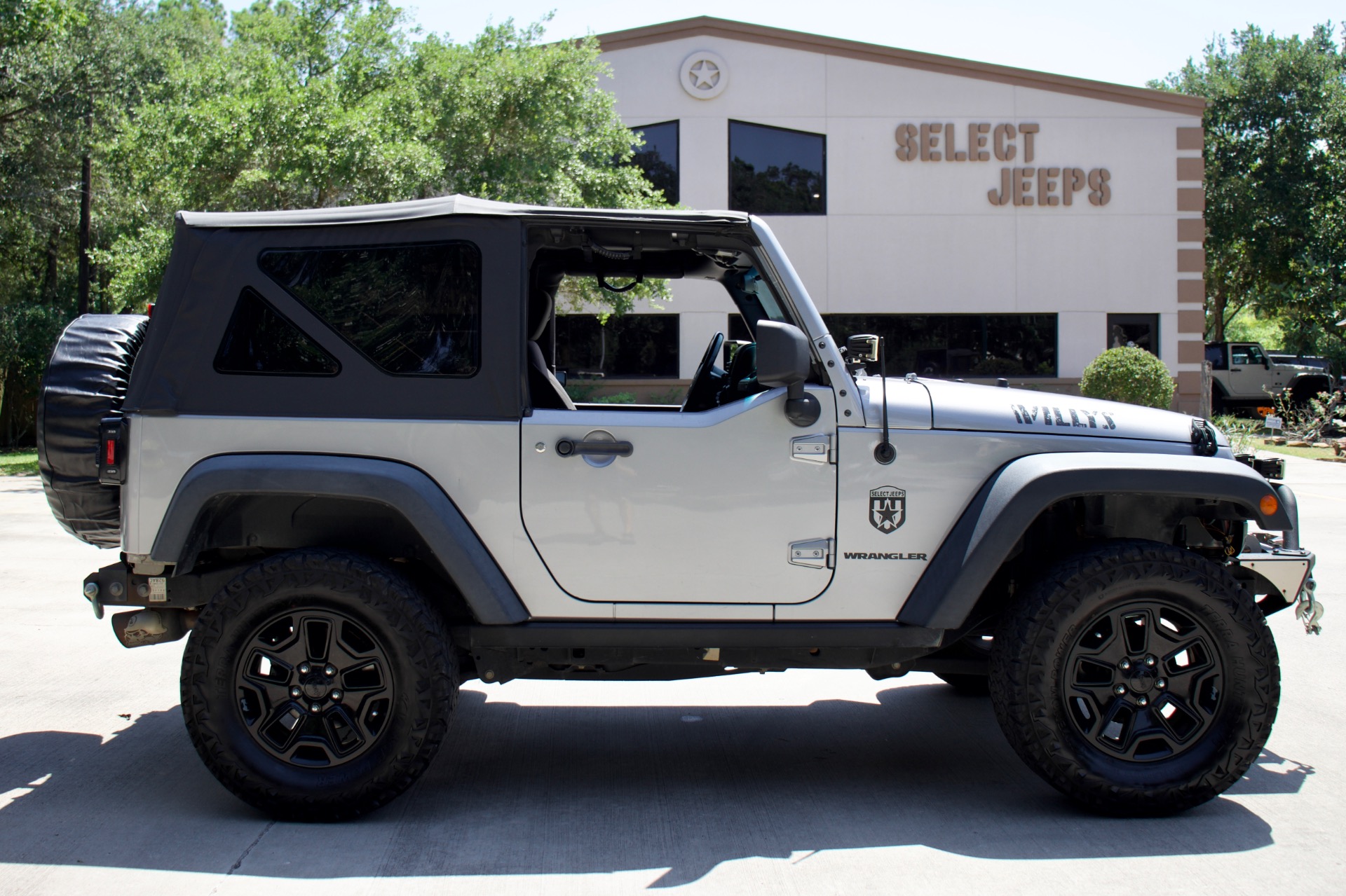 Used-2014-Jeep-Wrangler-Willys-Wheeler-Edition