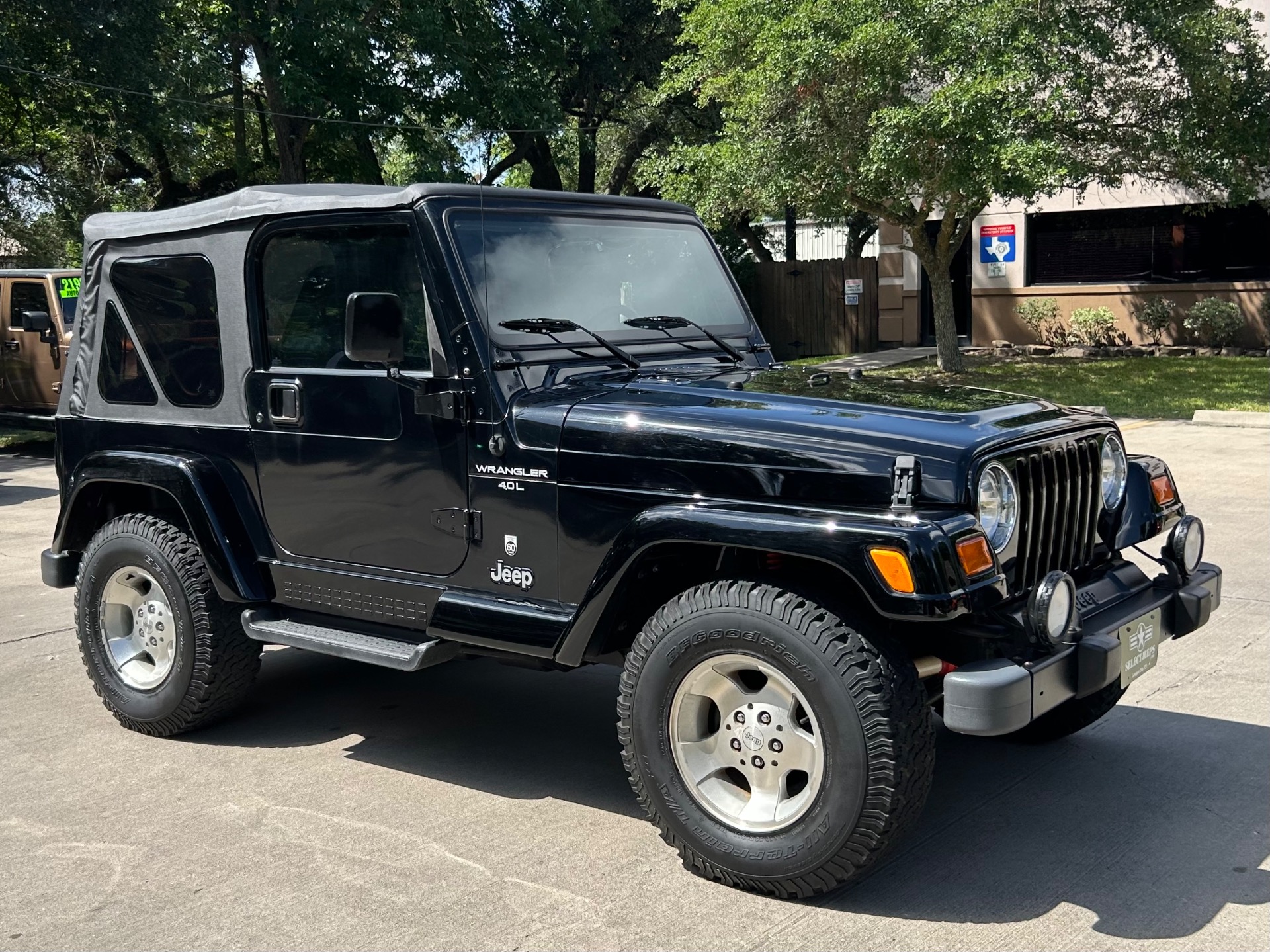 Used-2001-Jeep-Wrangler-Sport