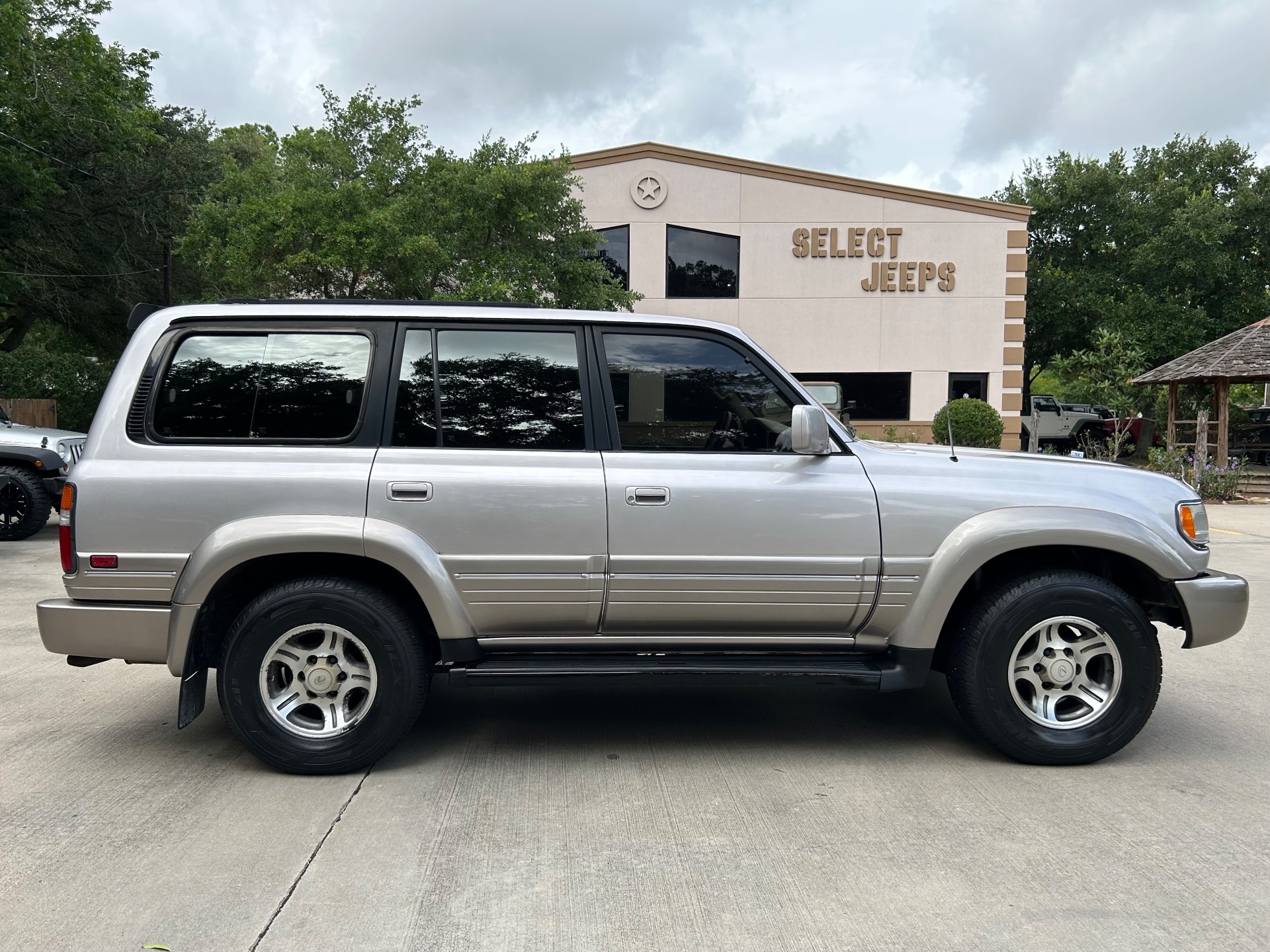 Used-1996-Lexus-LX-450