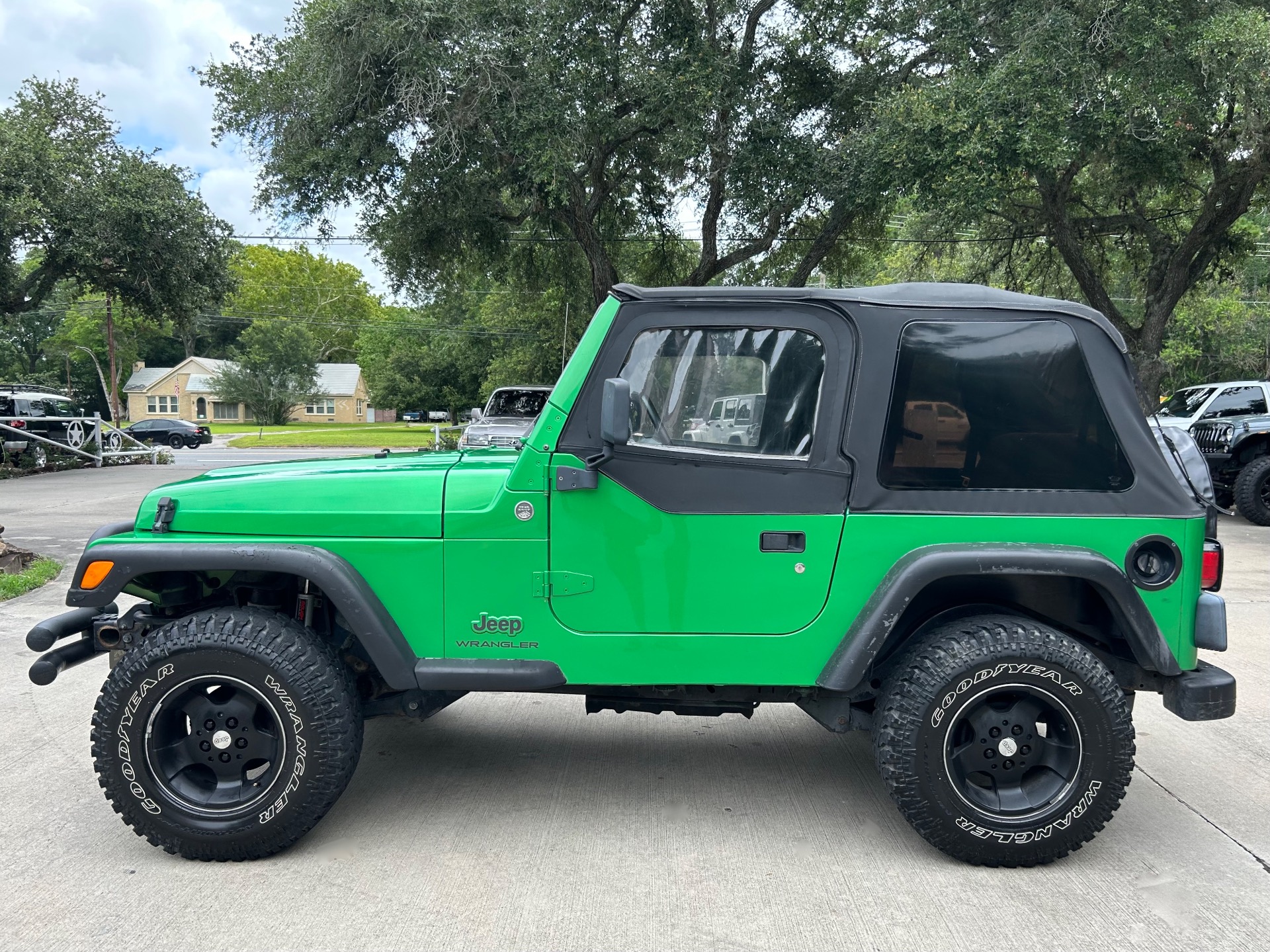 Used-2005-Jeep-Wrangler-SE