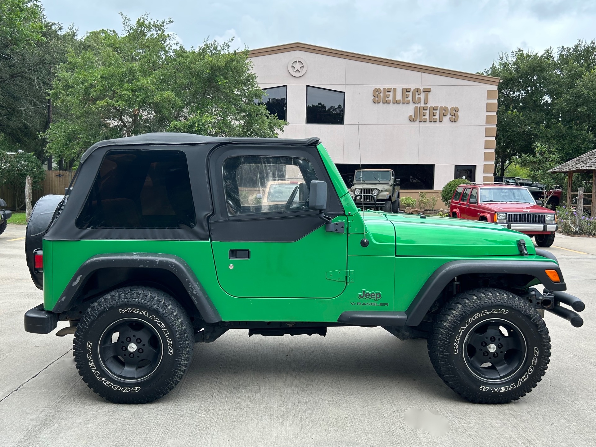 Used-2005-Jeep-Wrangler-SE