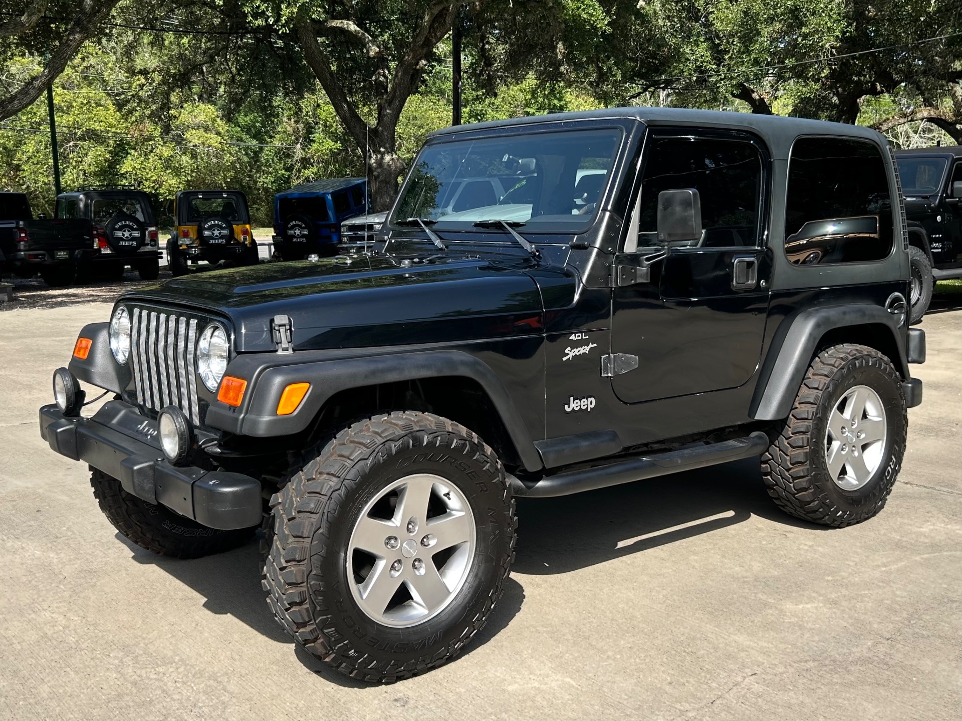 Used-2000-Jeep-Wrangler-Sport