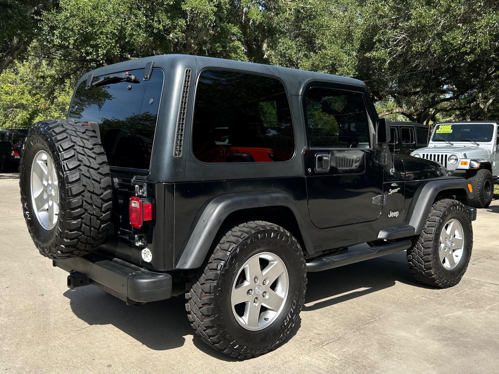 Used-2000-Jeep-Wrangler-Sport