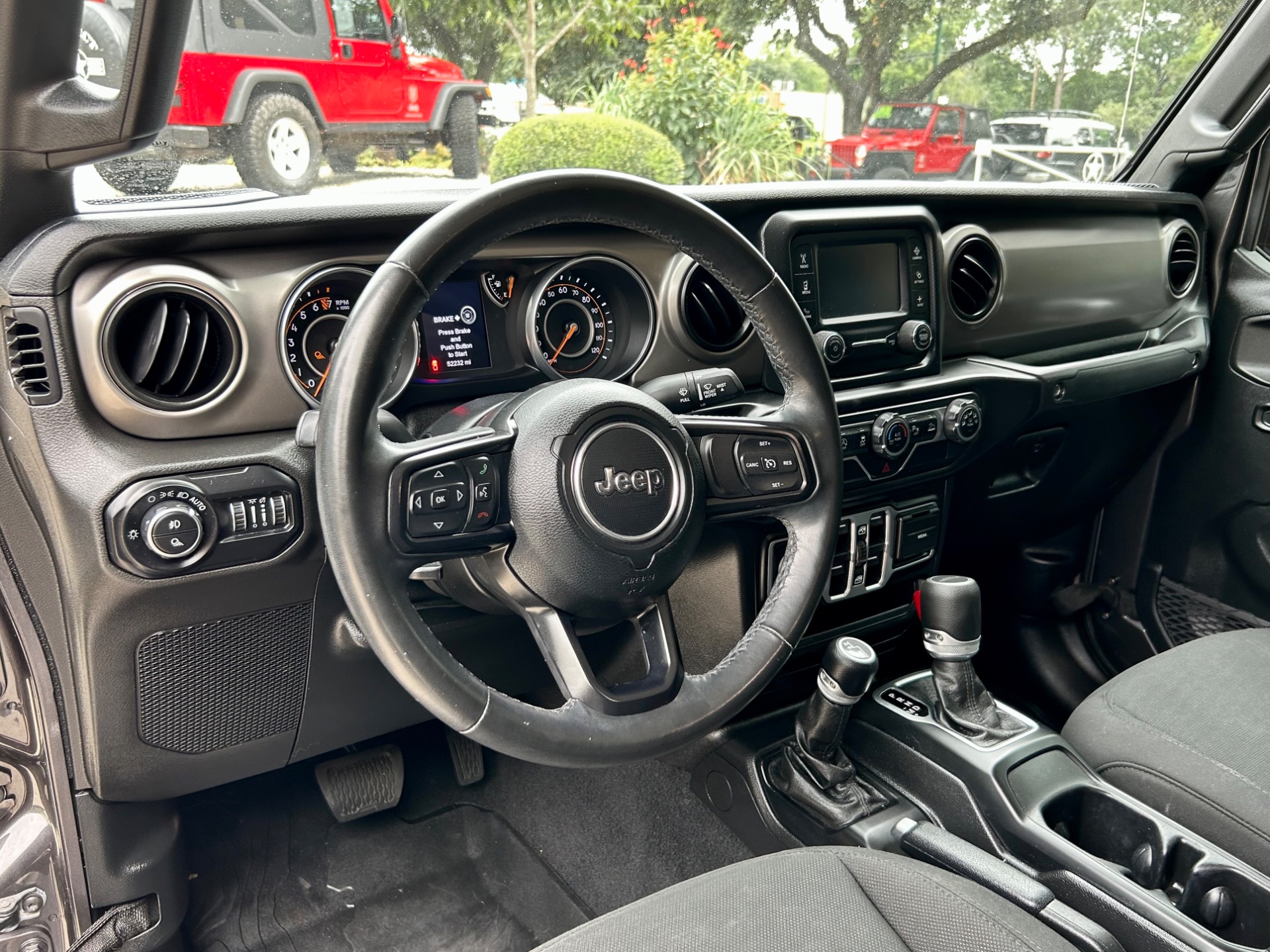 Used-2020-Jeep-Gladiator-Sport