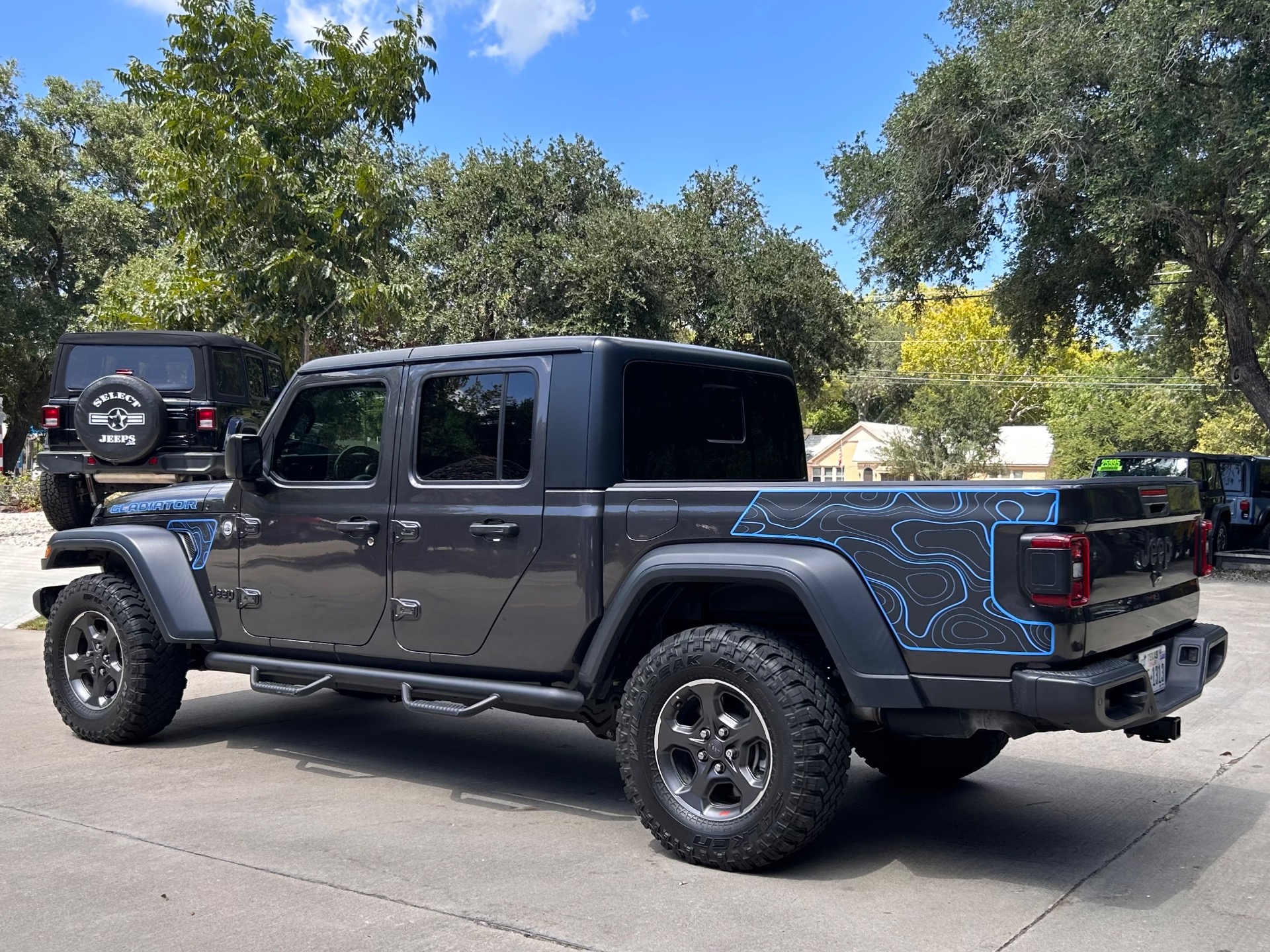 Used-2020-Jeep-Gladiator-Sport