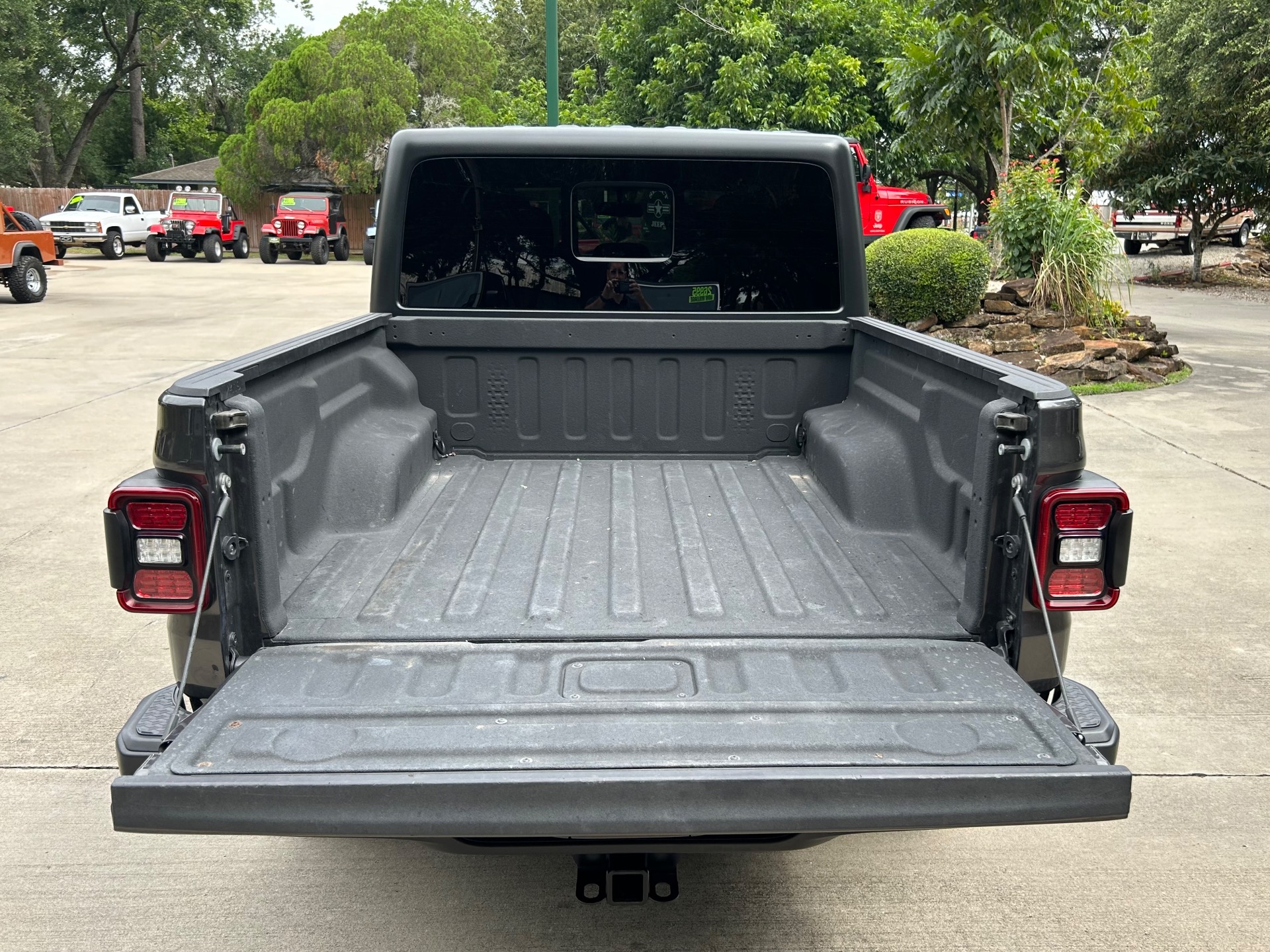 Used-2020-Jeep-Gladiator-Sport