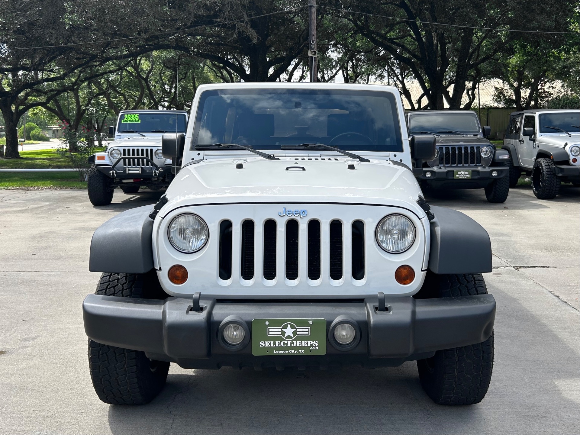 Used-2009-Jeep-Wrangler-Unlimited-X