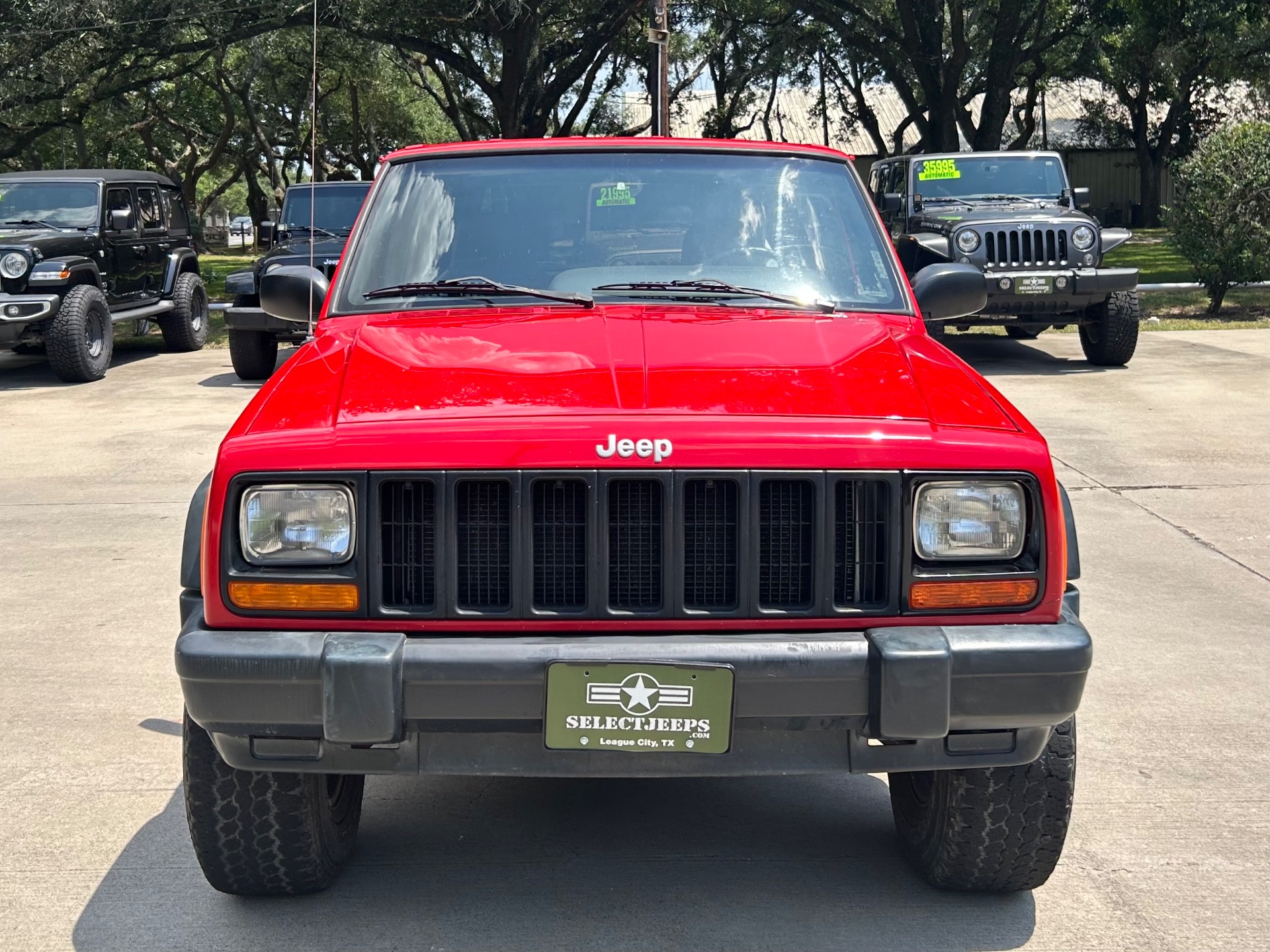 Used-1999-Jeep-Cherokee-SE