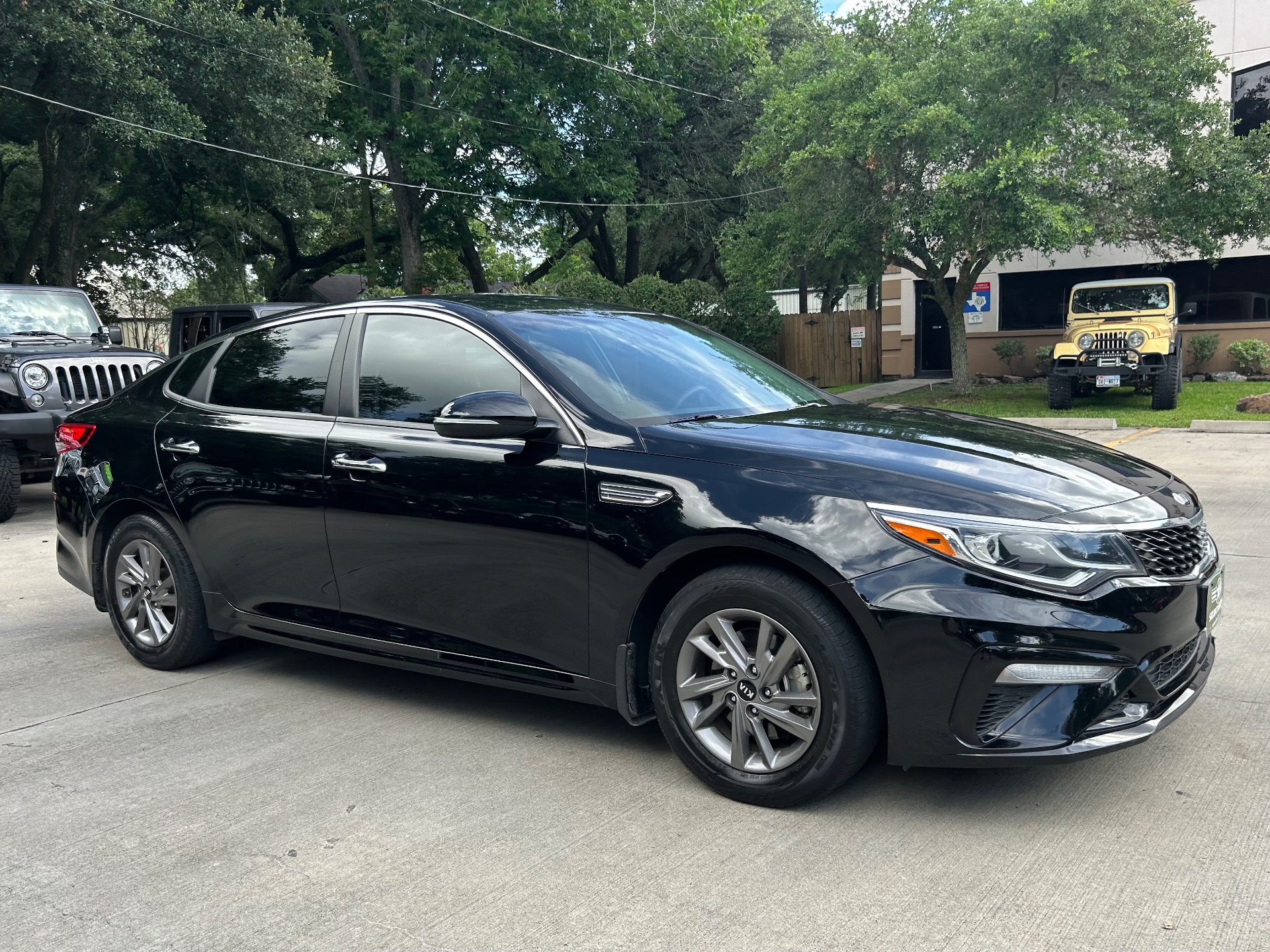 Used-2020-Kia-Optima-LX