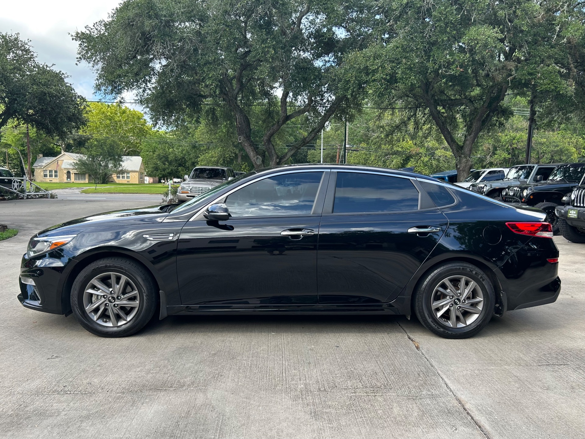 Used-2020-Kia-Optima-LX