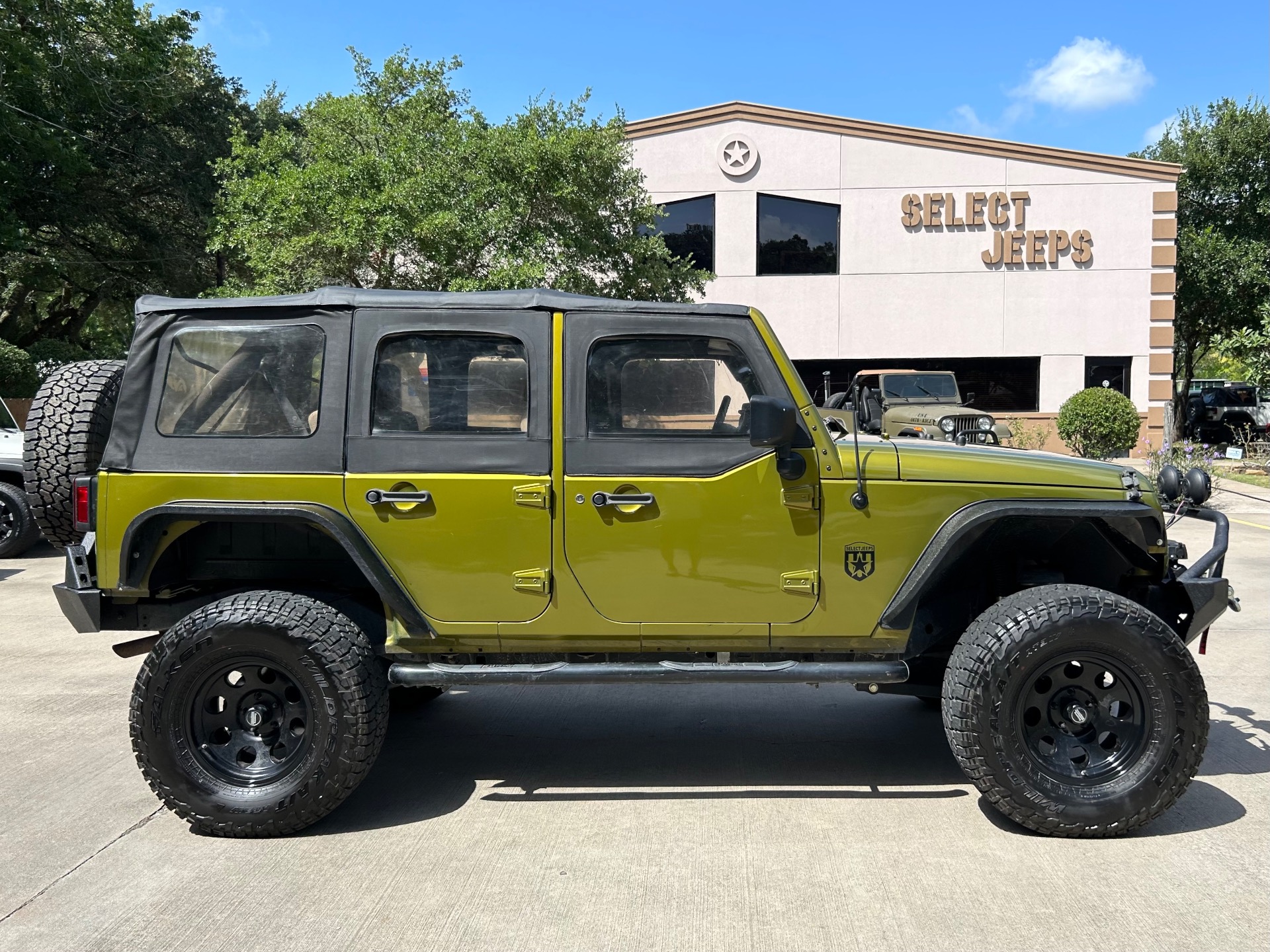 Used-2008-Jeep-Wrangler-Unlimited-X