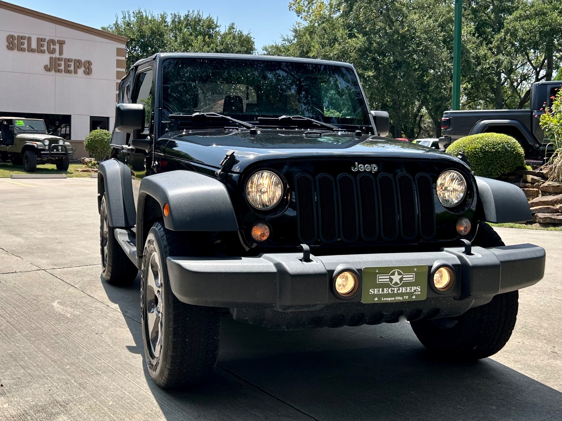 Used-2017-Jeep-Wrangler-Sport