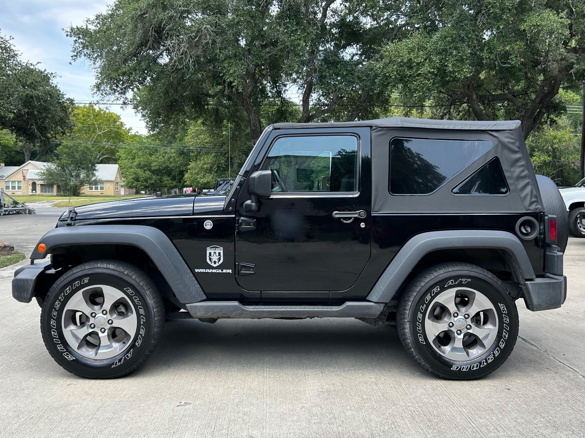 Used-2017-Jeep-Wrangler-Sport