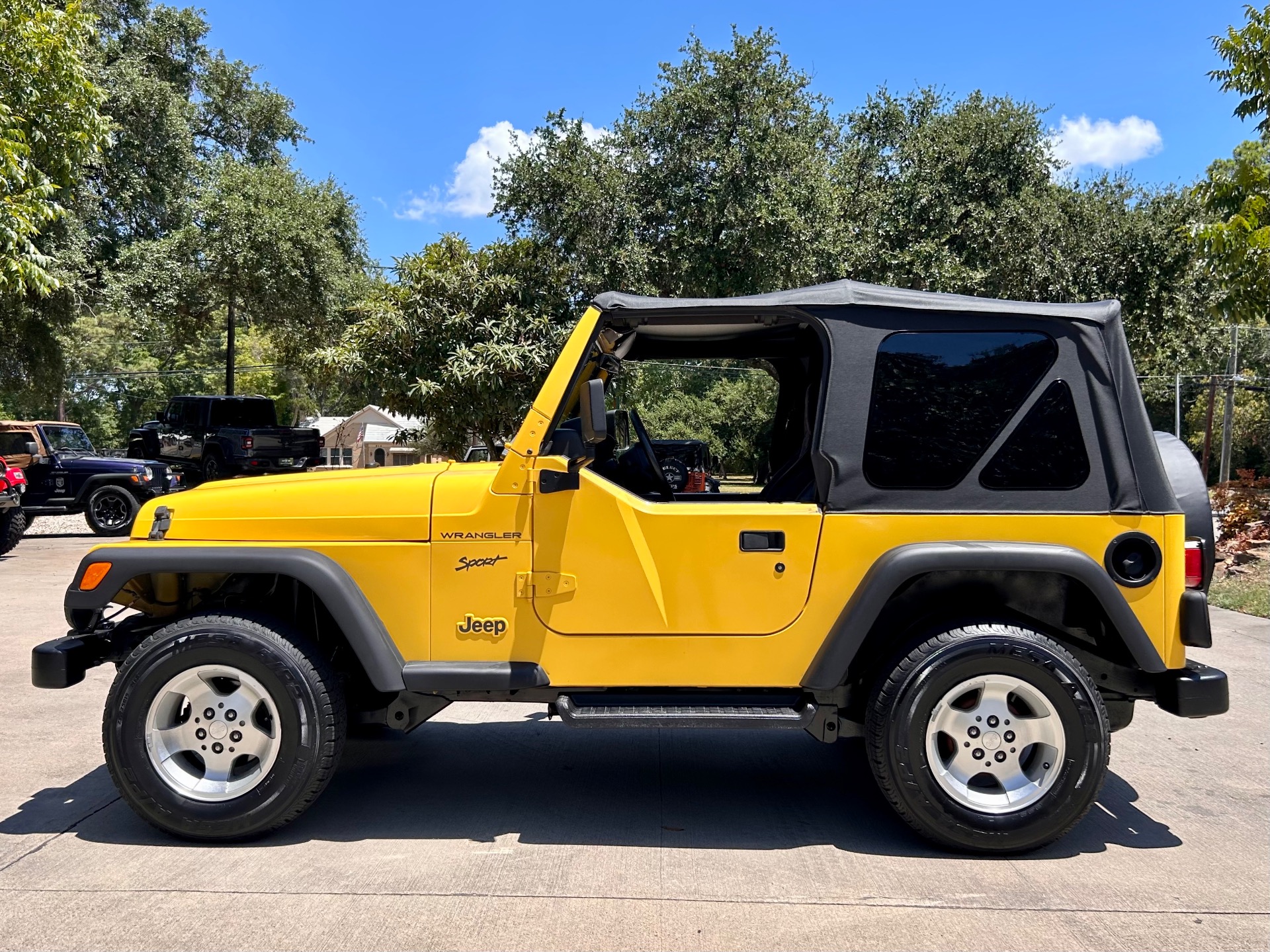 Used-2002-Jeep-Wrangler-Sport