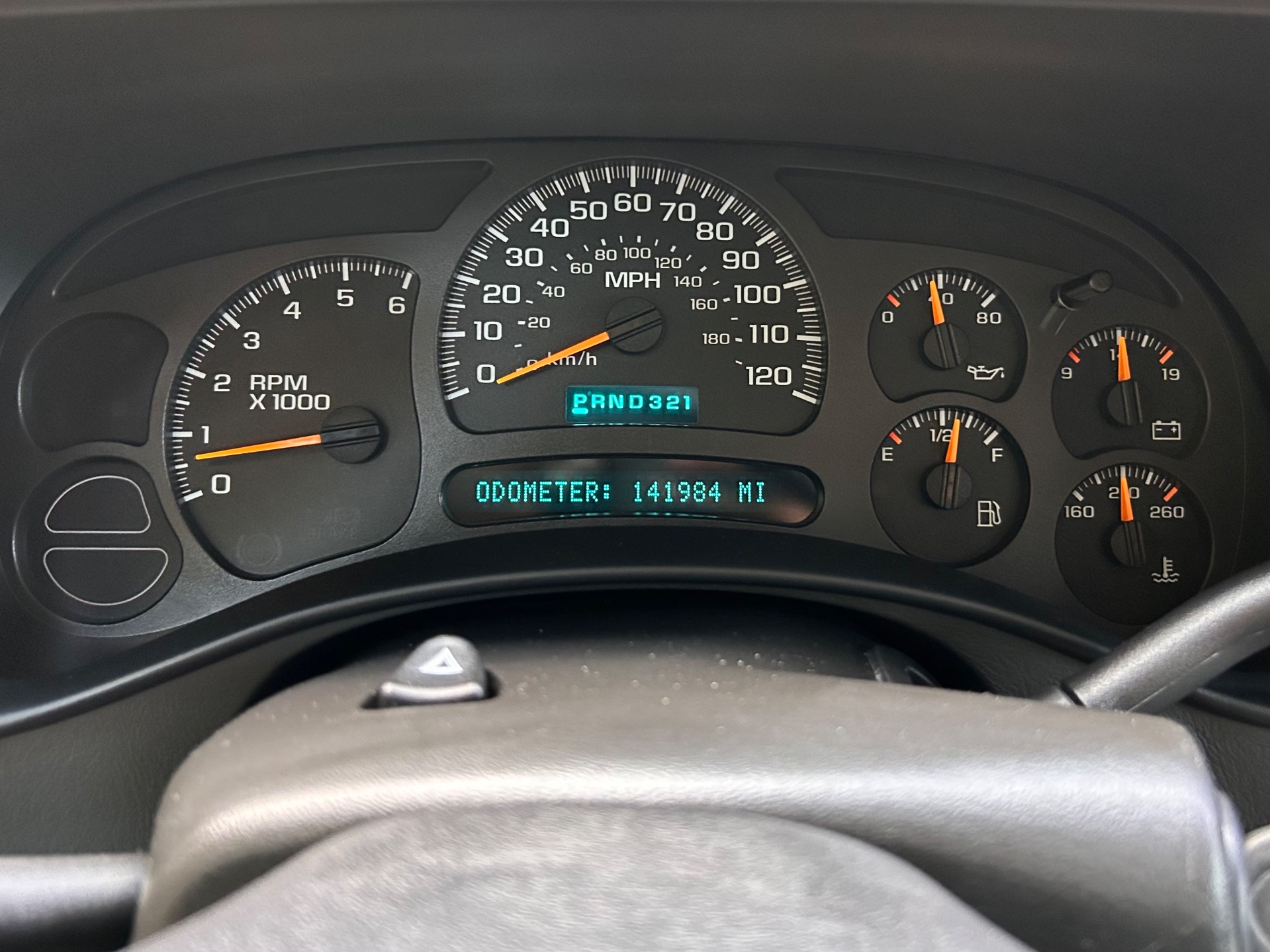 Used-2004-Chevrolet-Tahoe-LT