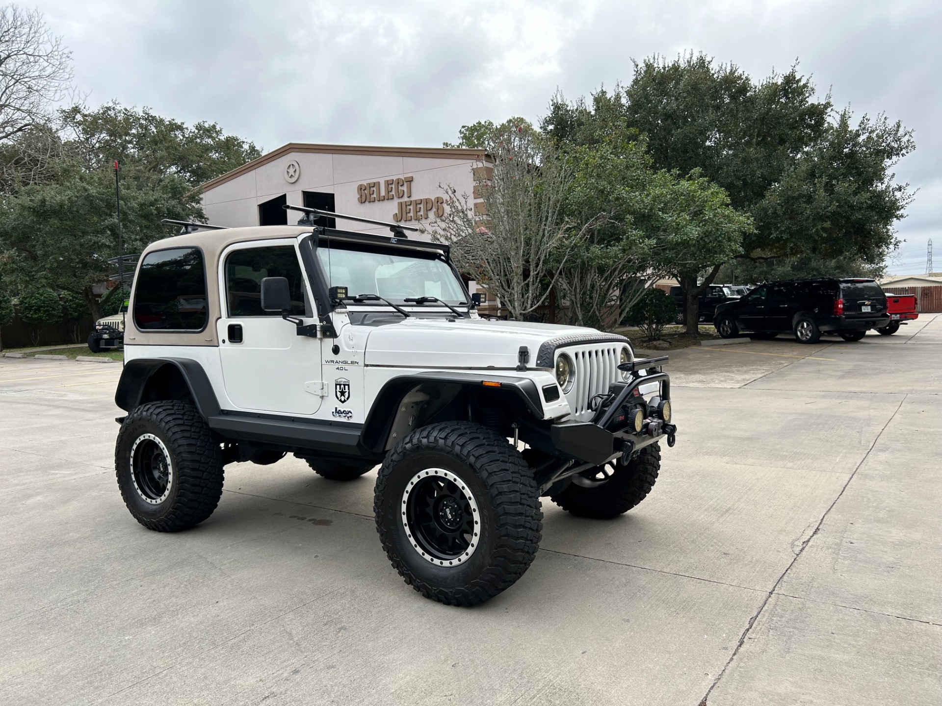 Used-2001-Jeep-Wrangler-Sahara