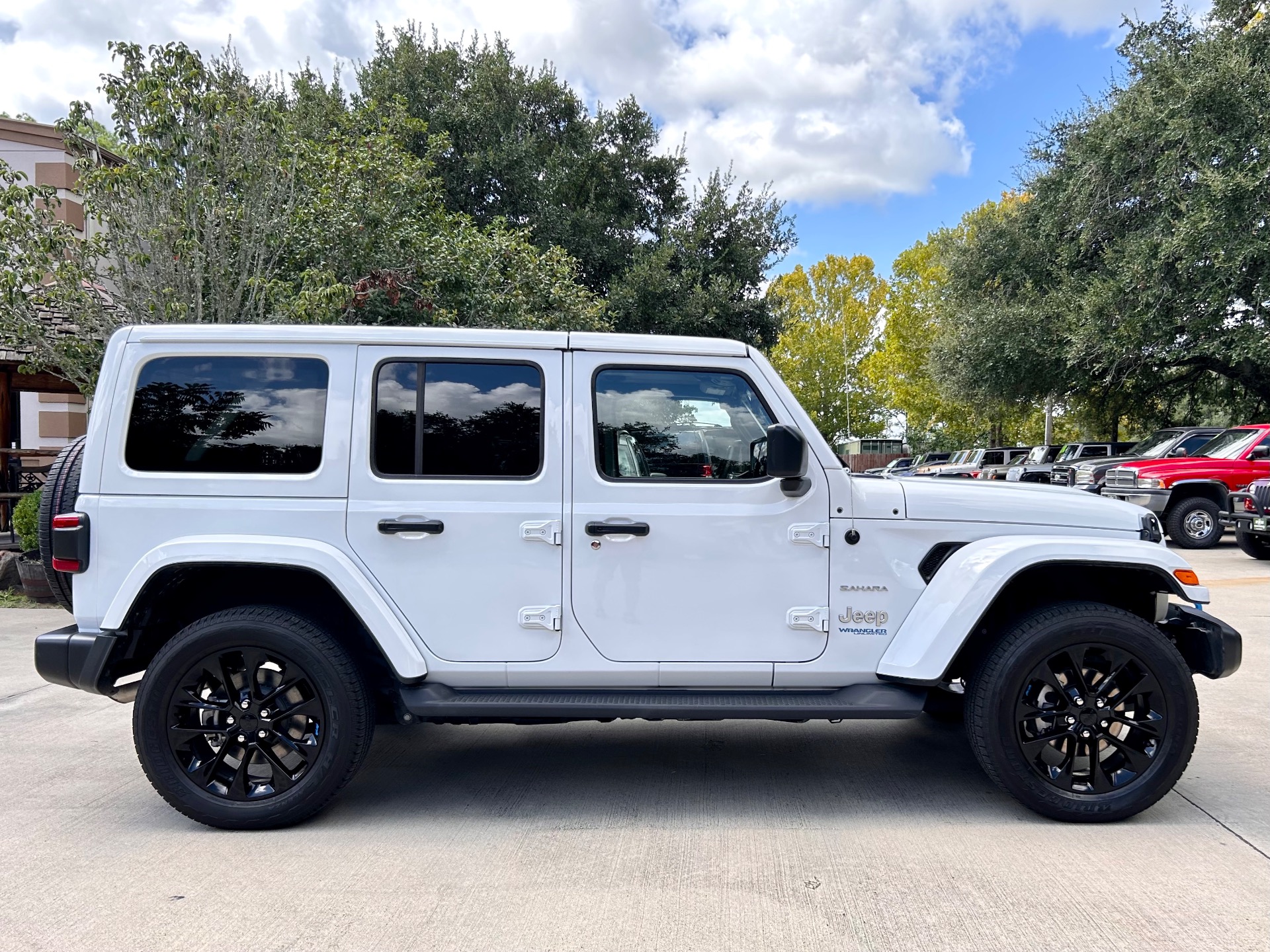 Used-2022-Jeep-Wrangler-Unlimited-Unlimited-Sahara-4xe-Plug-in-Hybrid