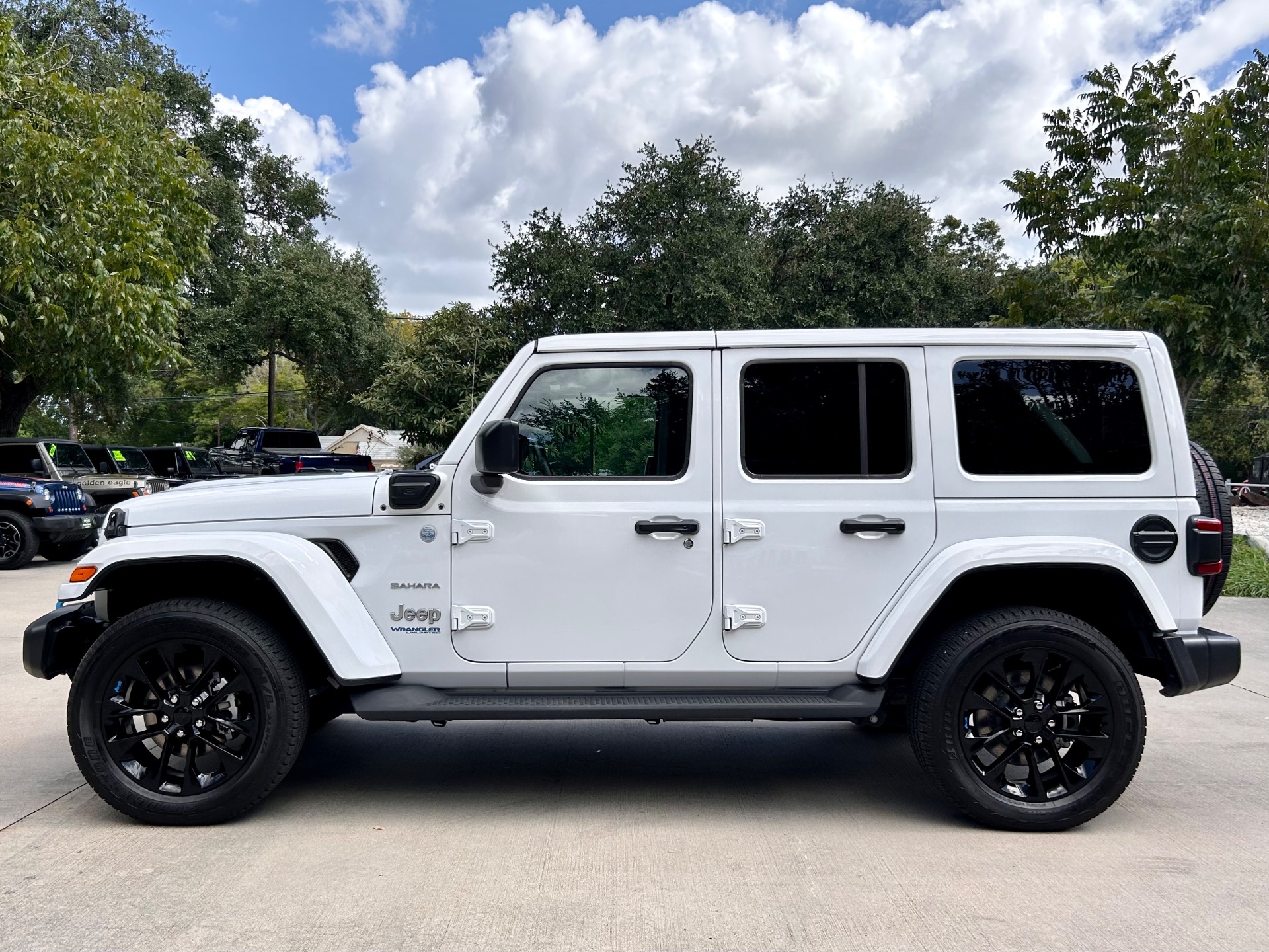 Used-2022-Jeep-Wrangler-Unlimited-Unlimited-Sahara-4xe-Plug-in-Hybrid