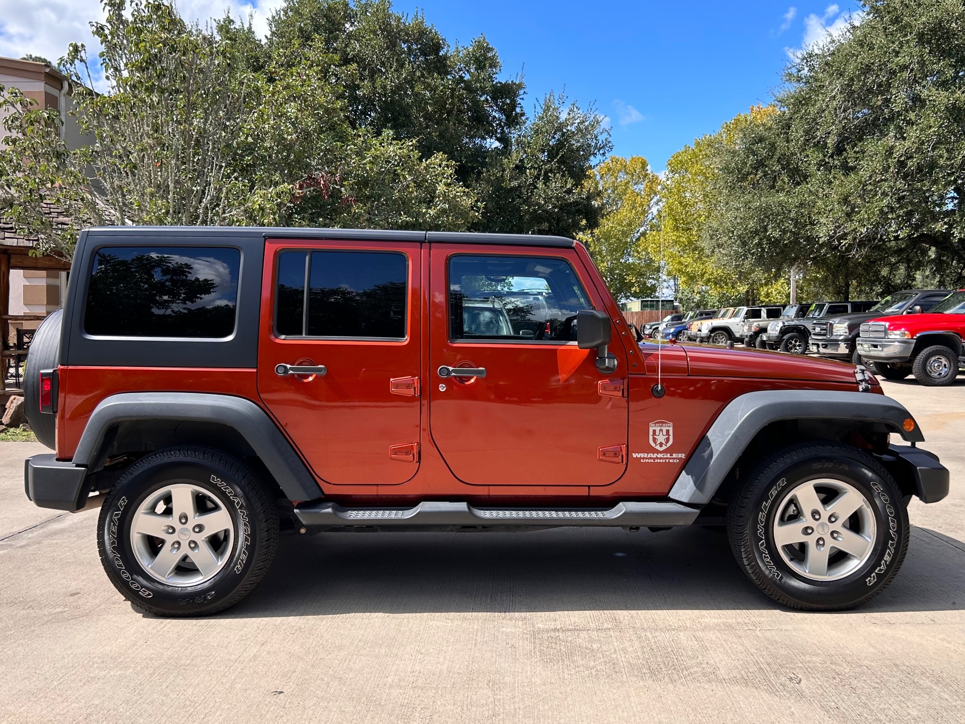 Used-2014-Jeep-Wrangler-Unlimited-Sport