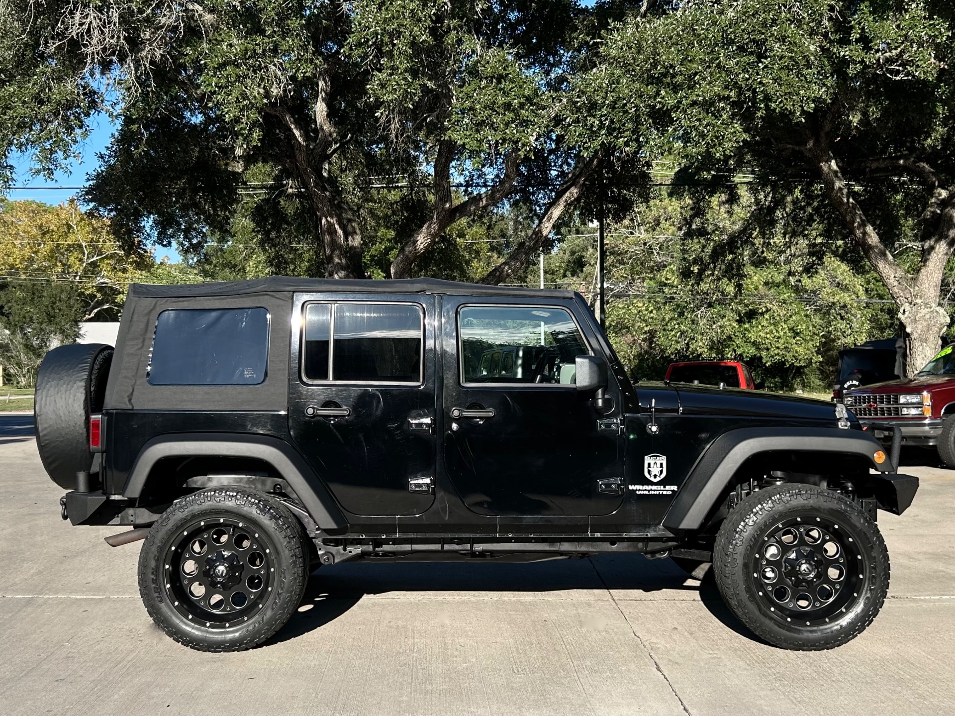 Used-2008-Jeep-Wrangler-Unlimited-X