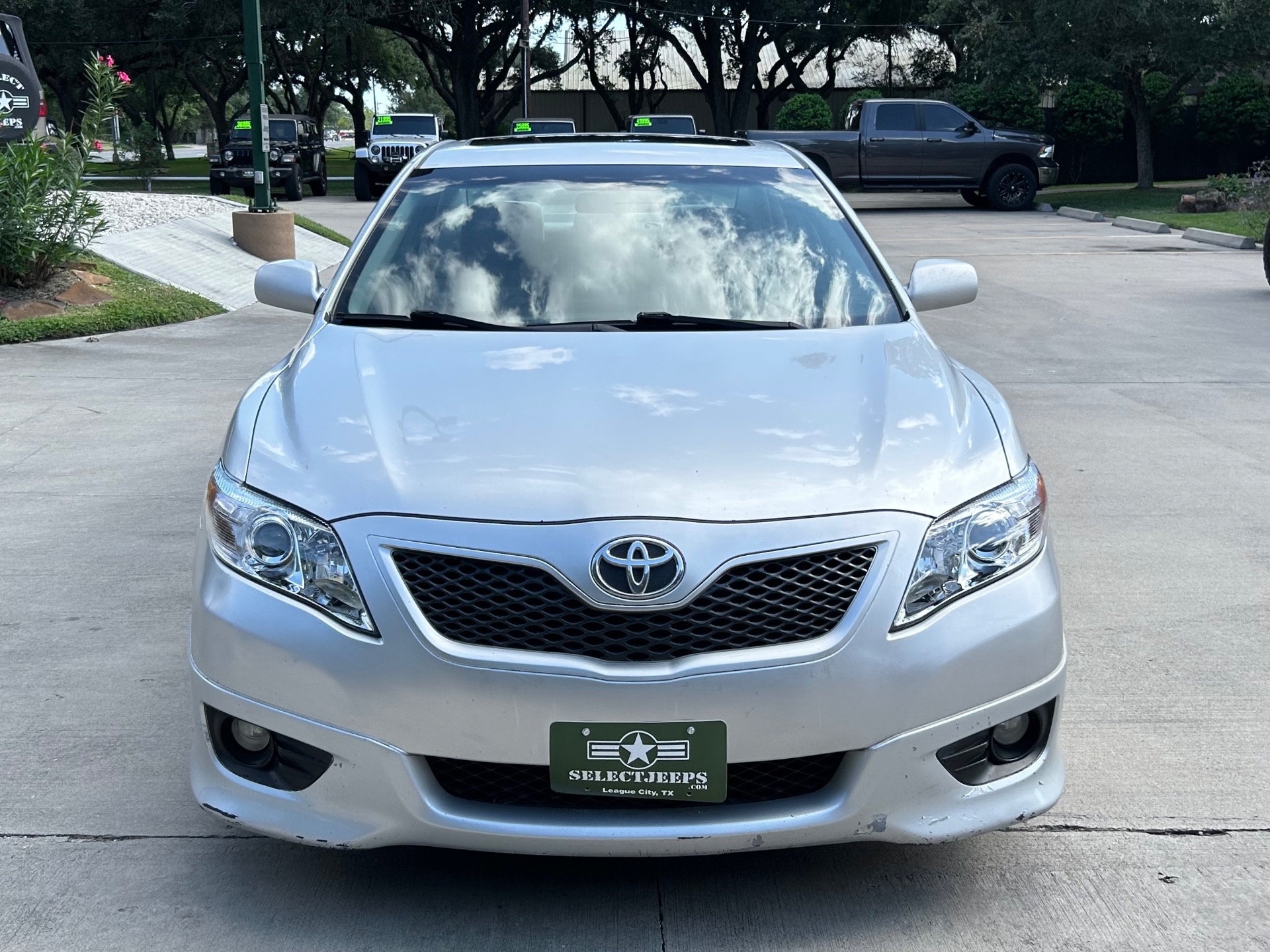 Used-2011-Toyota-Camry-SE