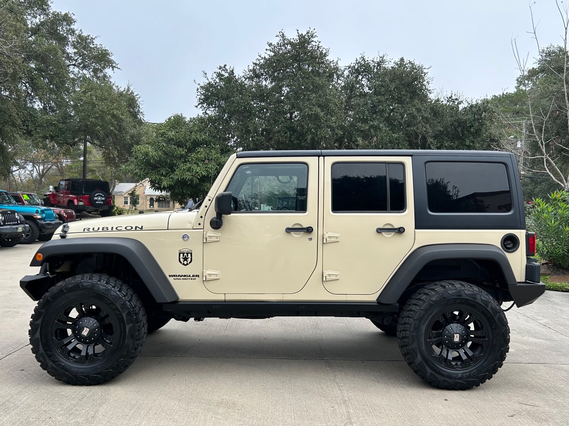 Used-2011-Jeep-Wrangler-Unlimited-Rubicon