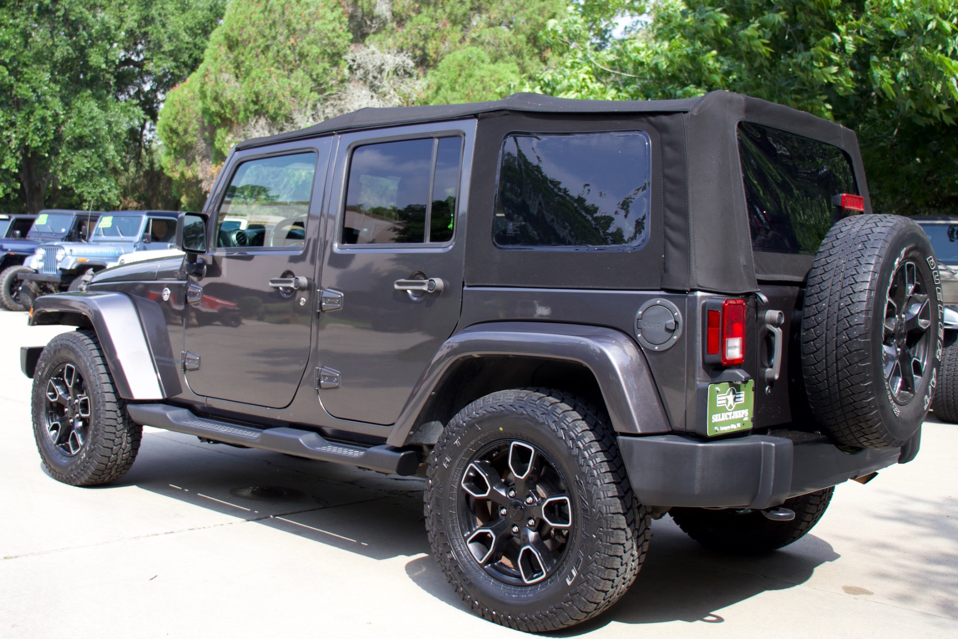 Used-2018-Jeep-Wrangler-JK-Unlimited-Altitude