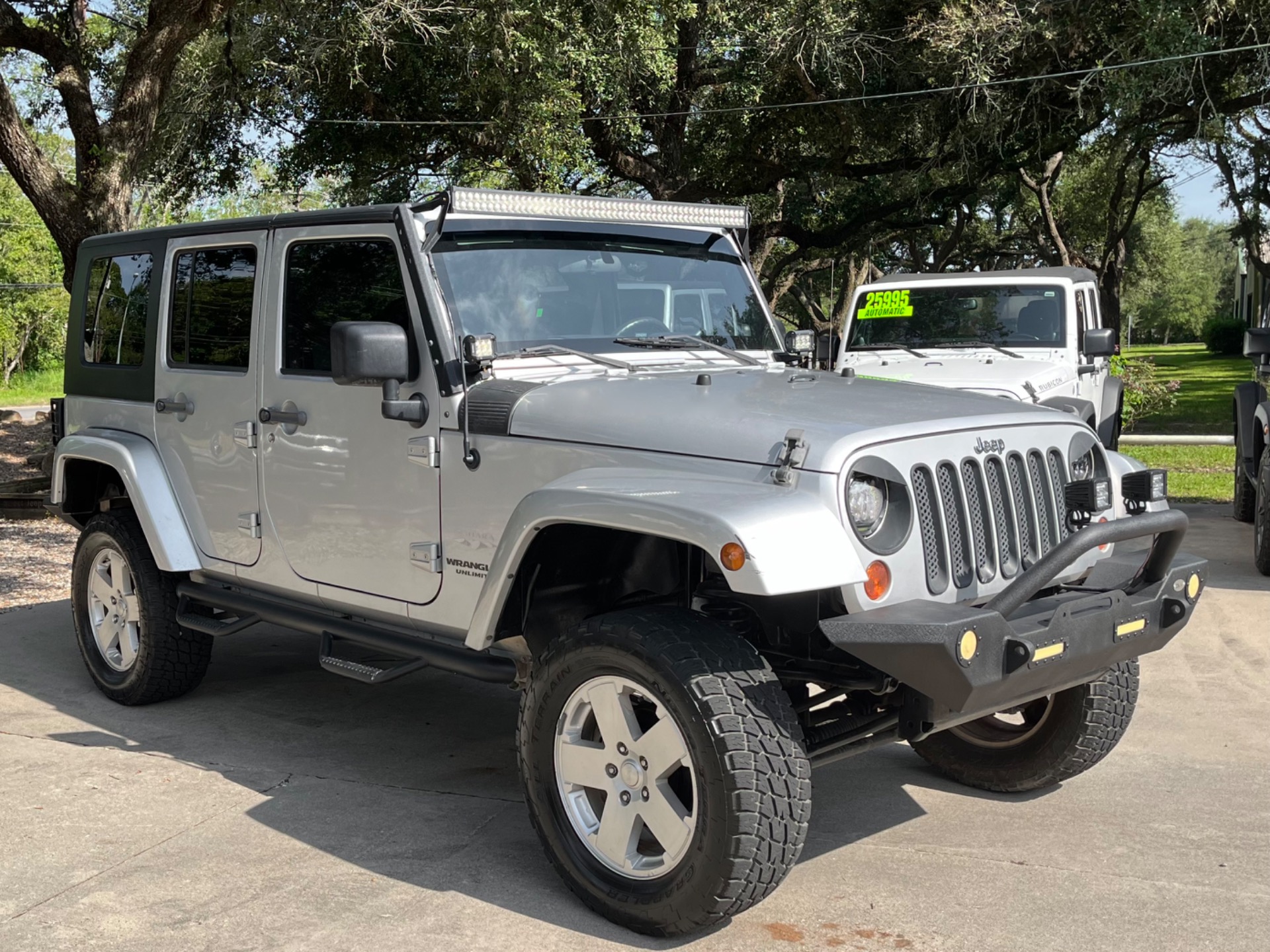 Used-2010-Jeep-Wrangler-Unlimited-Sahara