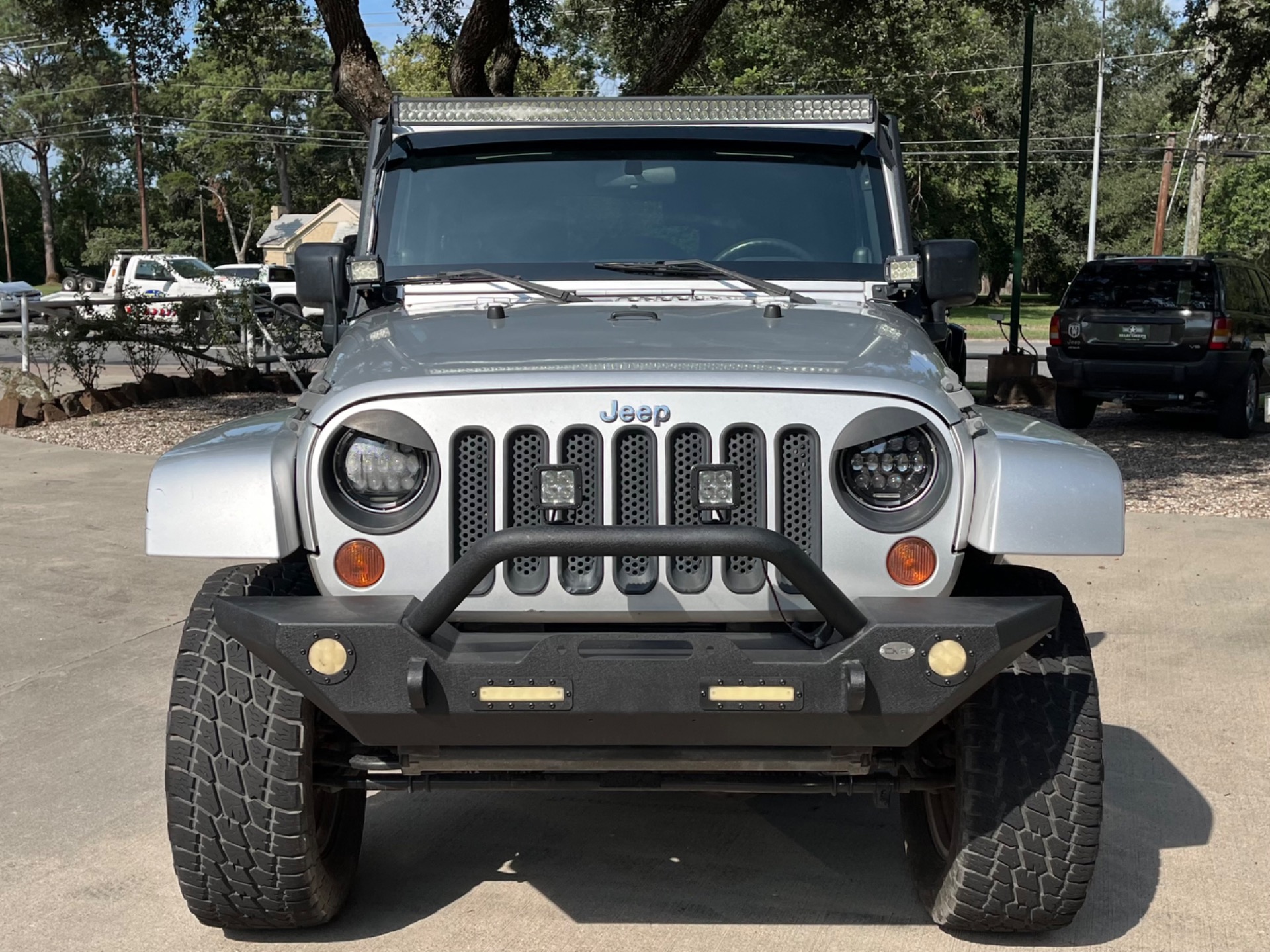 Used-2010-Jeep-Wrangler-Unlimited-Sahara