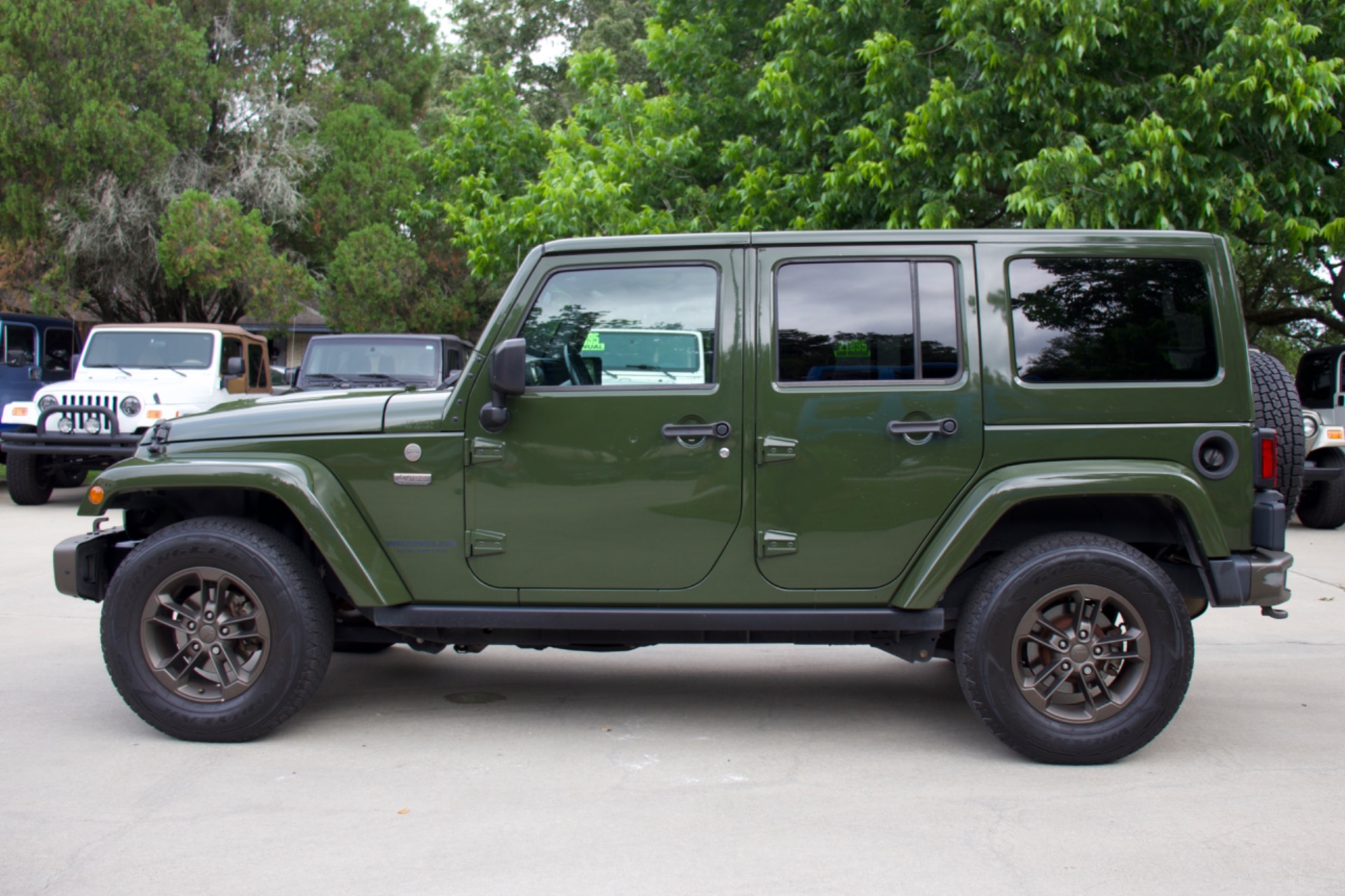 Used-2016-Jeep-Wrangler-Unlimited-Sahara-75th-Anniversary