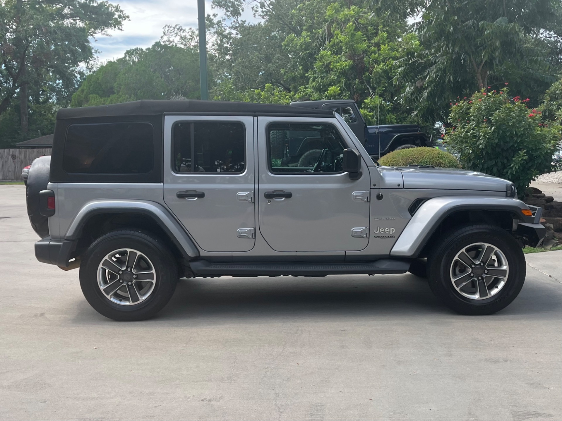 Used-2018-Jeep-Wrangler-Unlimited-Sahara