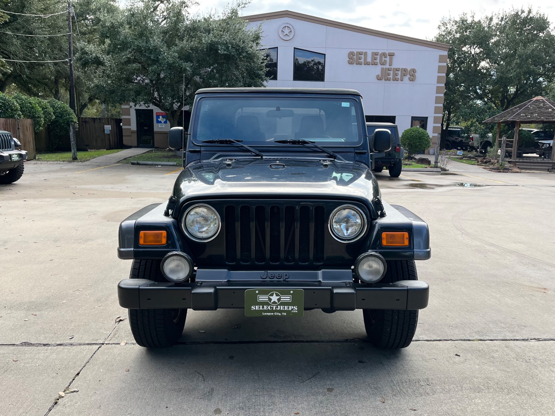 Used-2004-Jeep-Wrangler-X