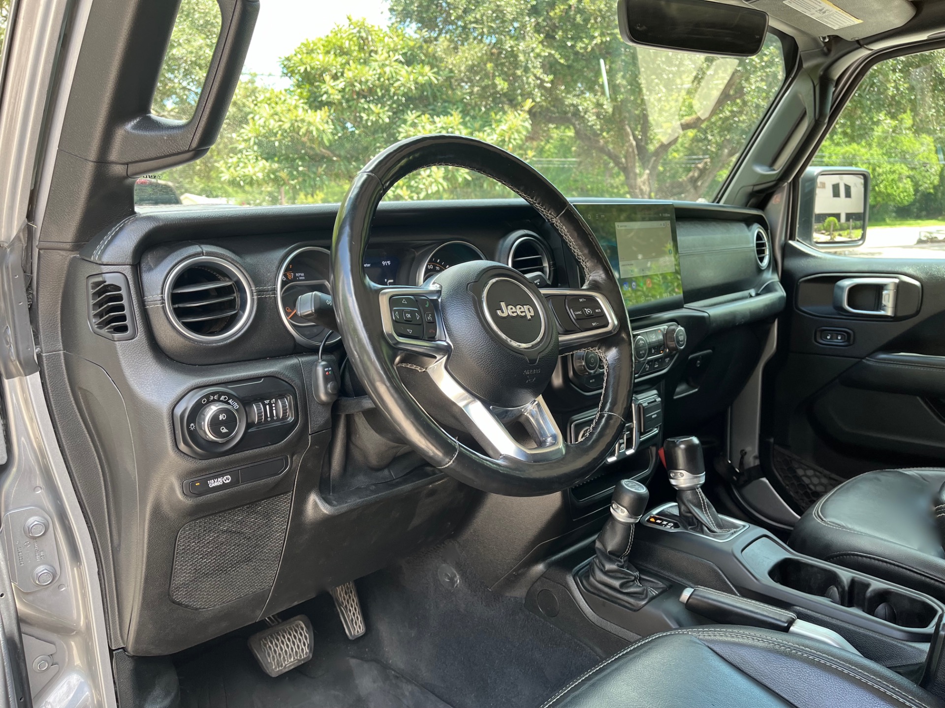 Used-2020-Jeep-Gladiator-Overland