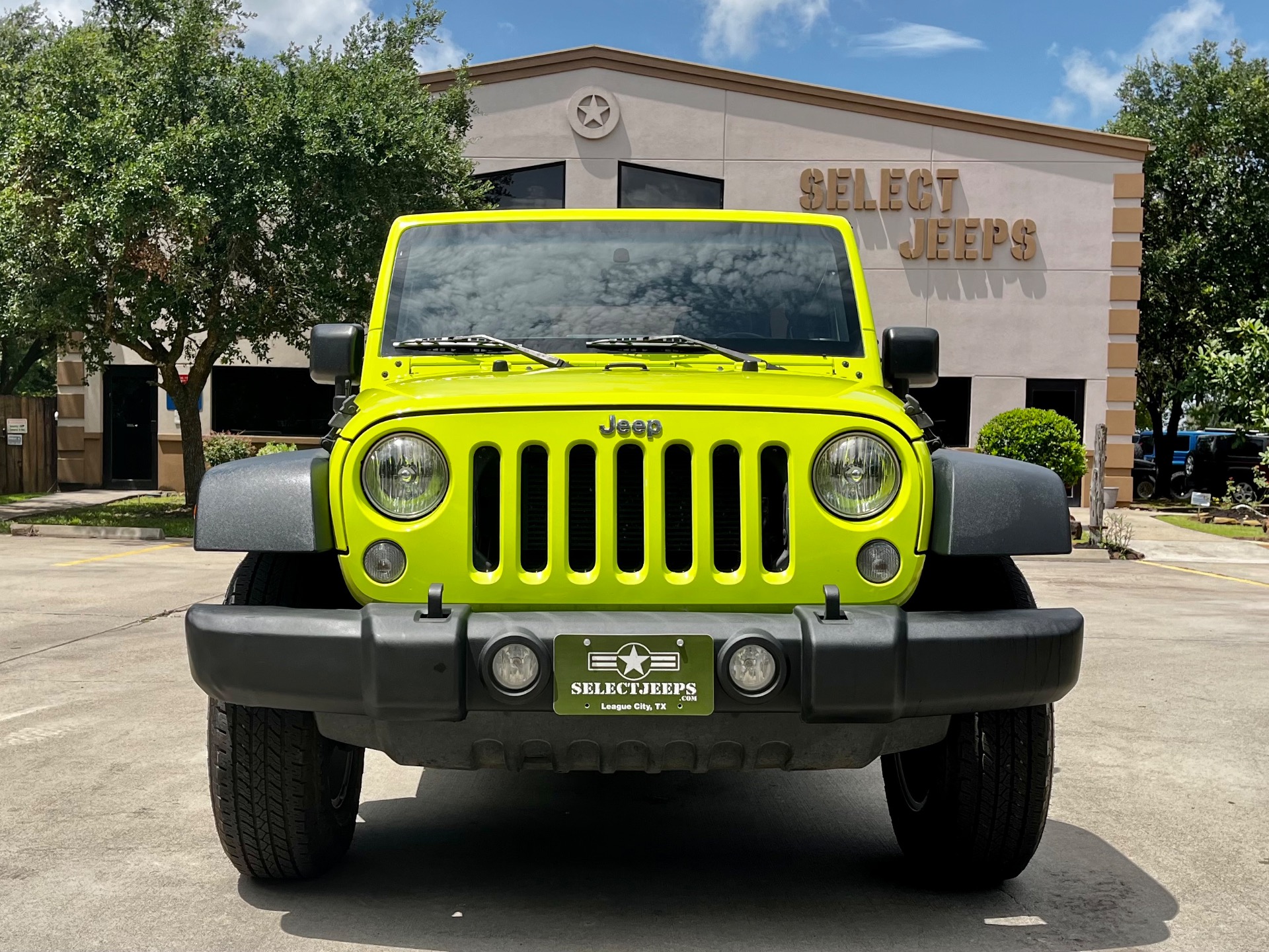 Used-2016-Jeep-Wrangler-Unlimited-Sport