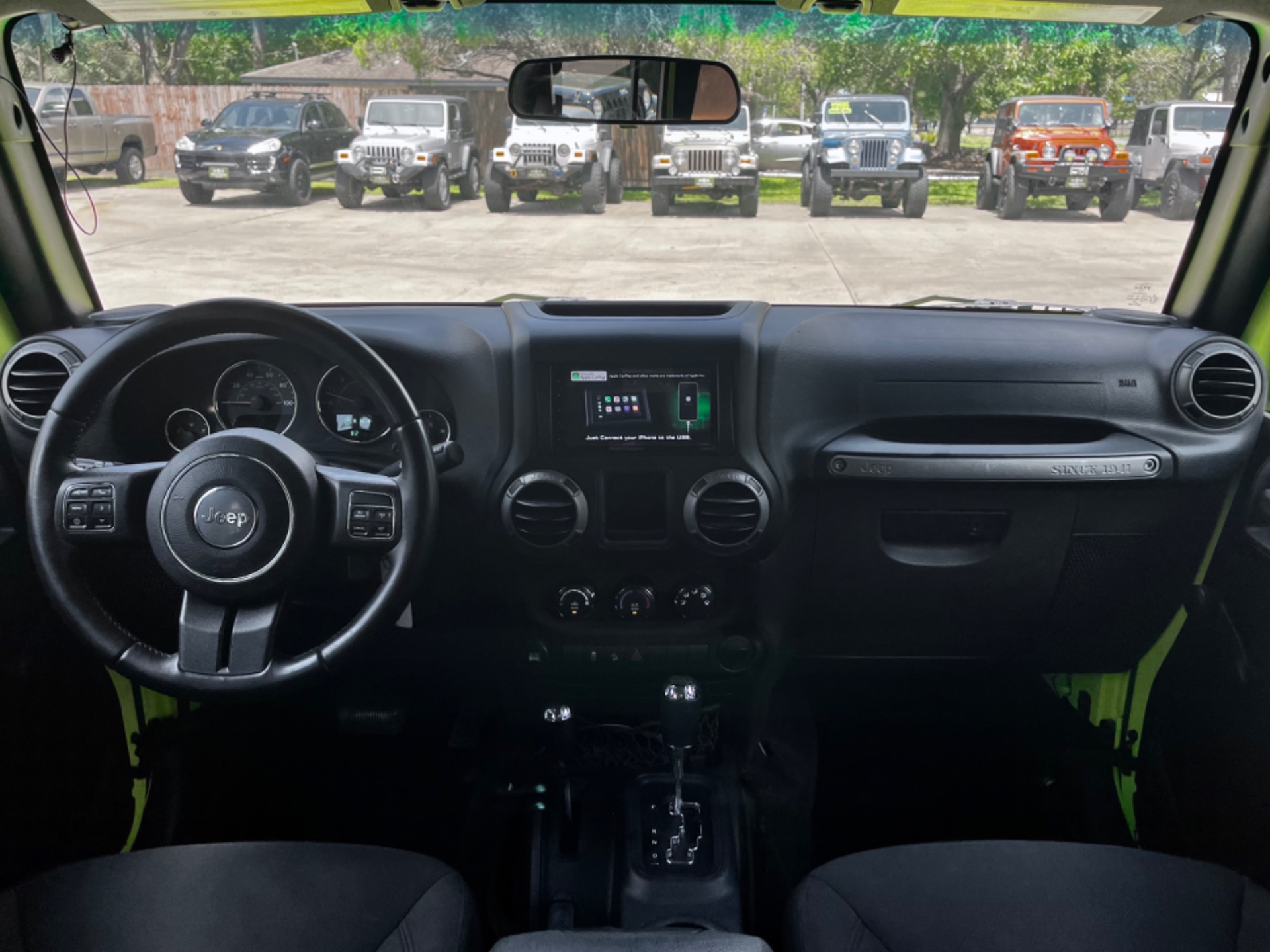 Used-2016-Jeep-Wrangler-Unlimited-Sport